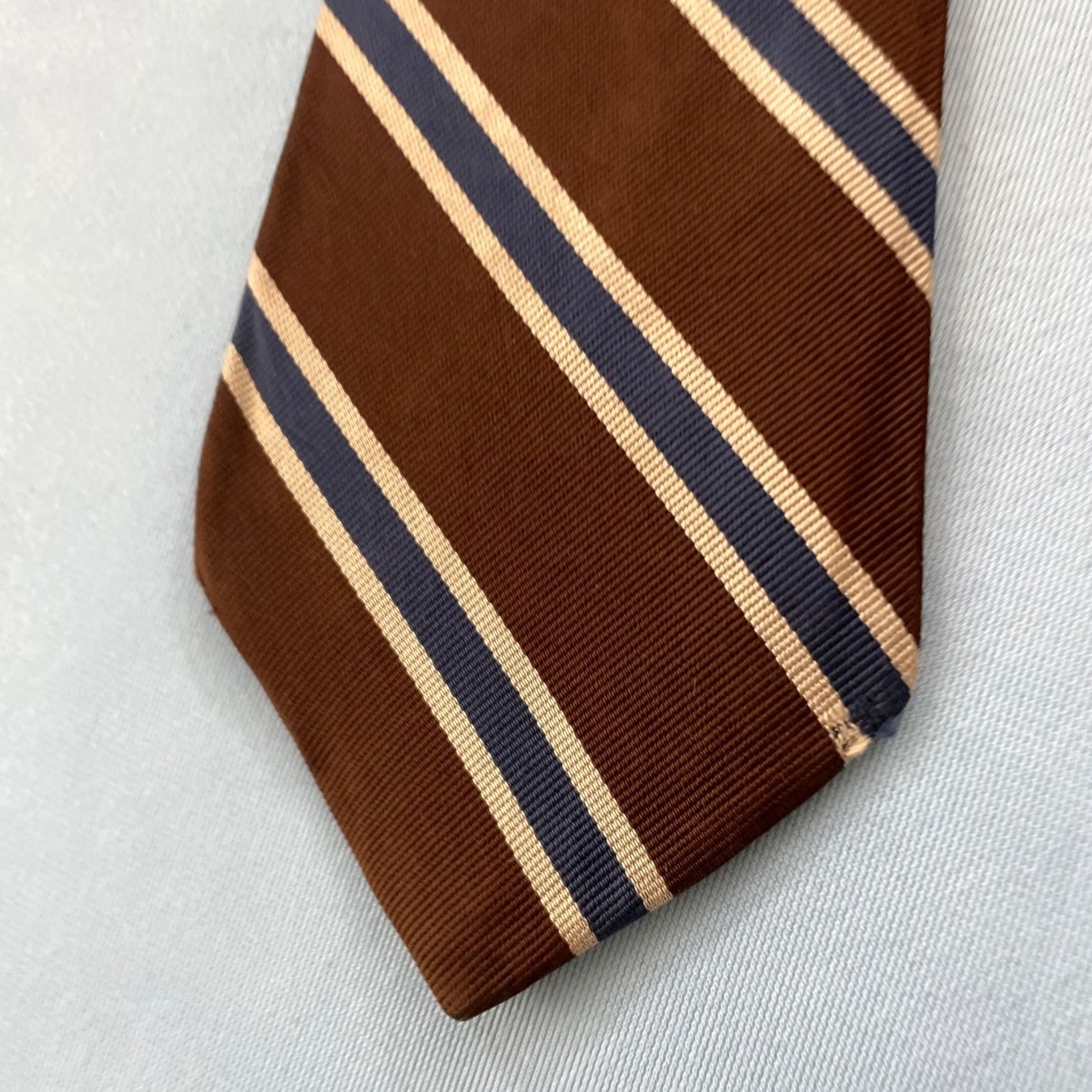 Vintage VINTAGE The Toggery Shop Organzine Warp Fine Repp Tie Brown Navy Blue Stripe vtg 4x56 Capsule Wide Necktie Mens Tie Size ONE SIZE - 3 Thumbnail