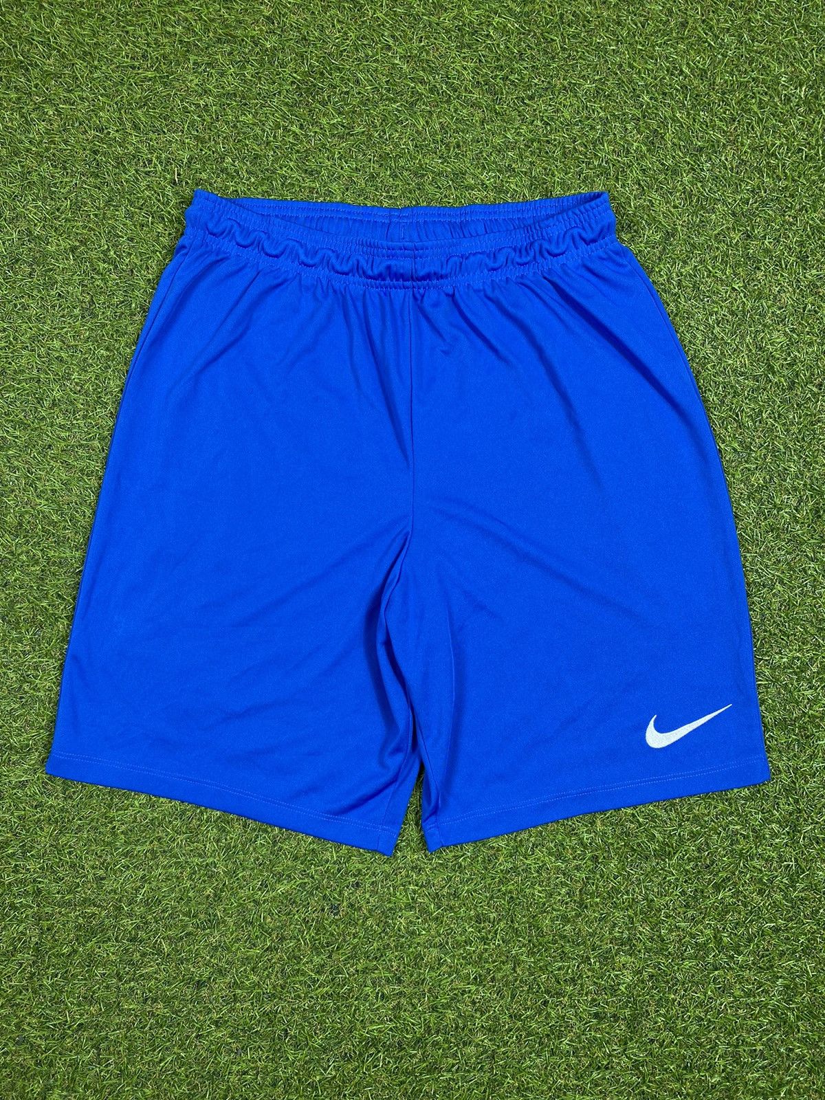 Nike Vintage Y2K Nike shorts drift small swoosh streetwear size L Size US 34 / EU 50 - 1 Thumbnail