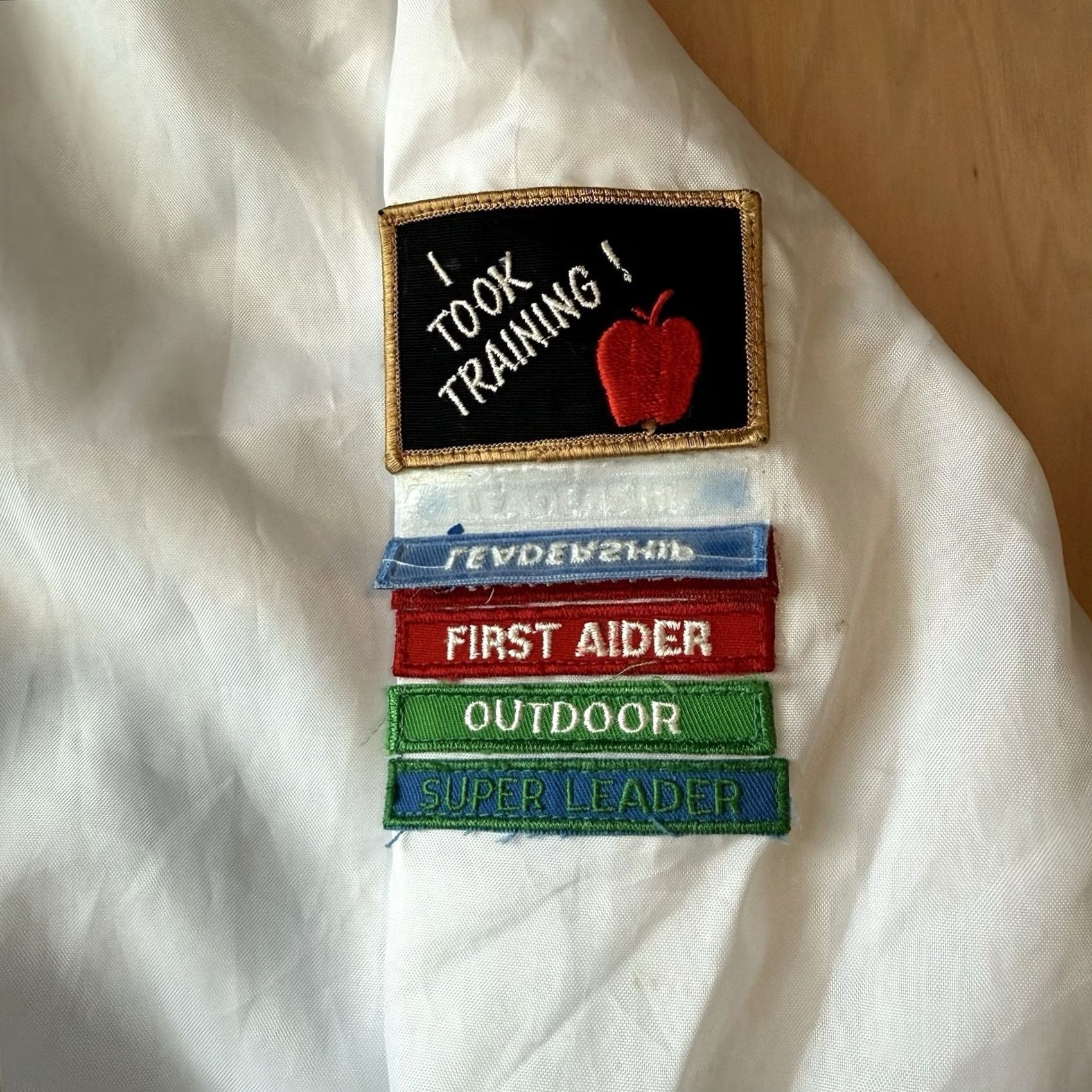 Vintage VINTAGE Girl Scout Bomber Jacket Medium White 80s Made in USA Americana Boho Size US L / EU 52-54 / 3 - 4 Thumbnail