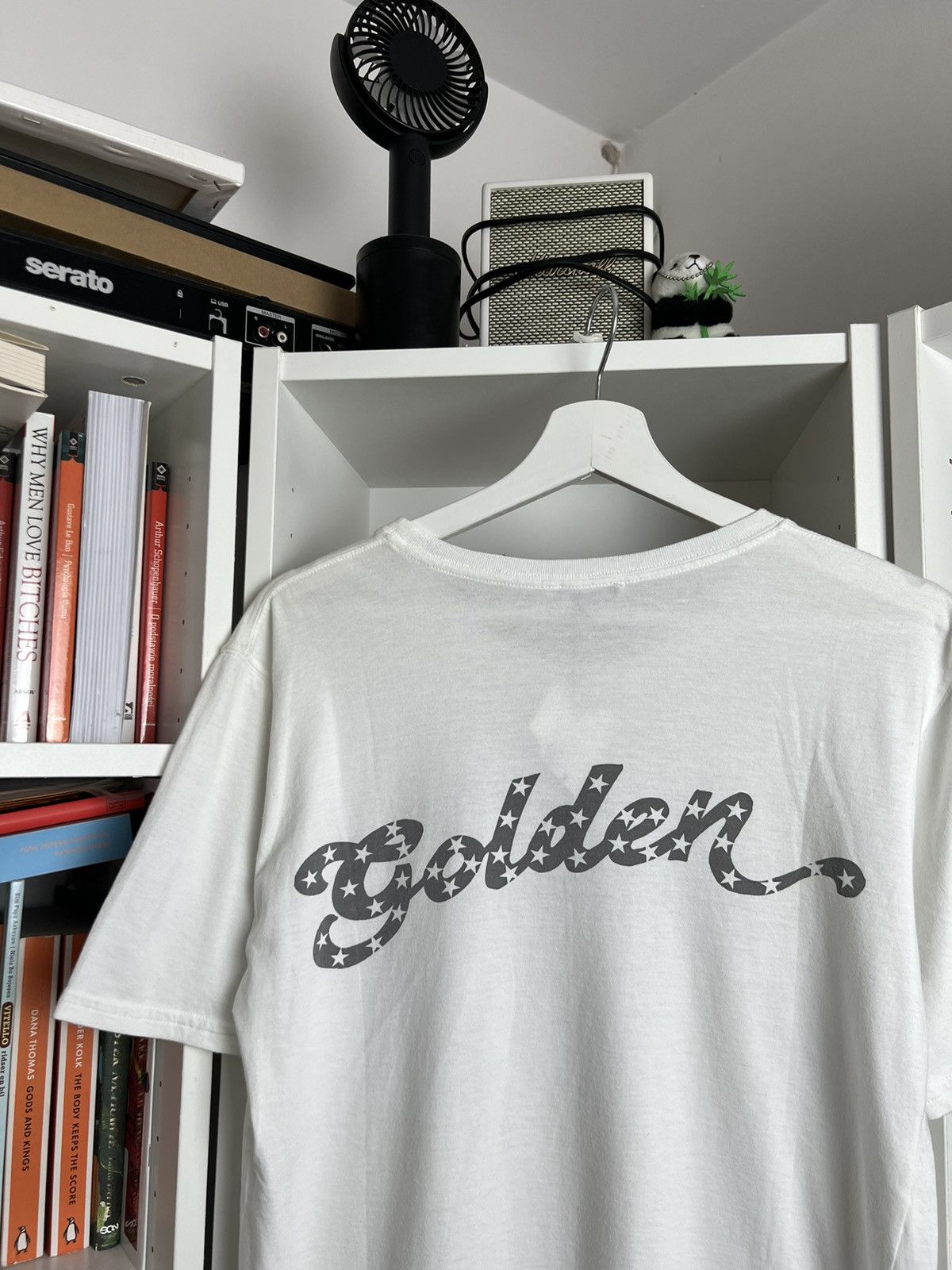 Designer × Golden Goose Golden Goose big logo white t-shirt XS designer luxury casual Size US XS / EU 42 / 0 - 3 Thumbnail