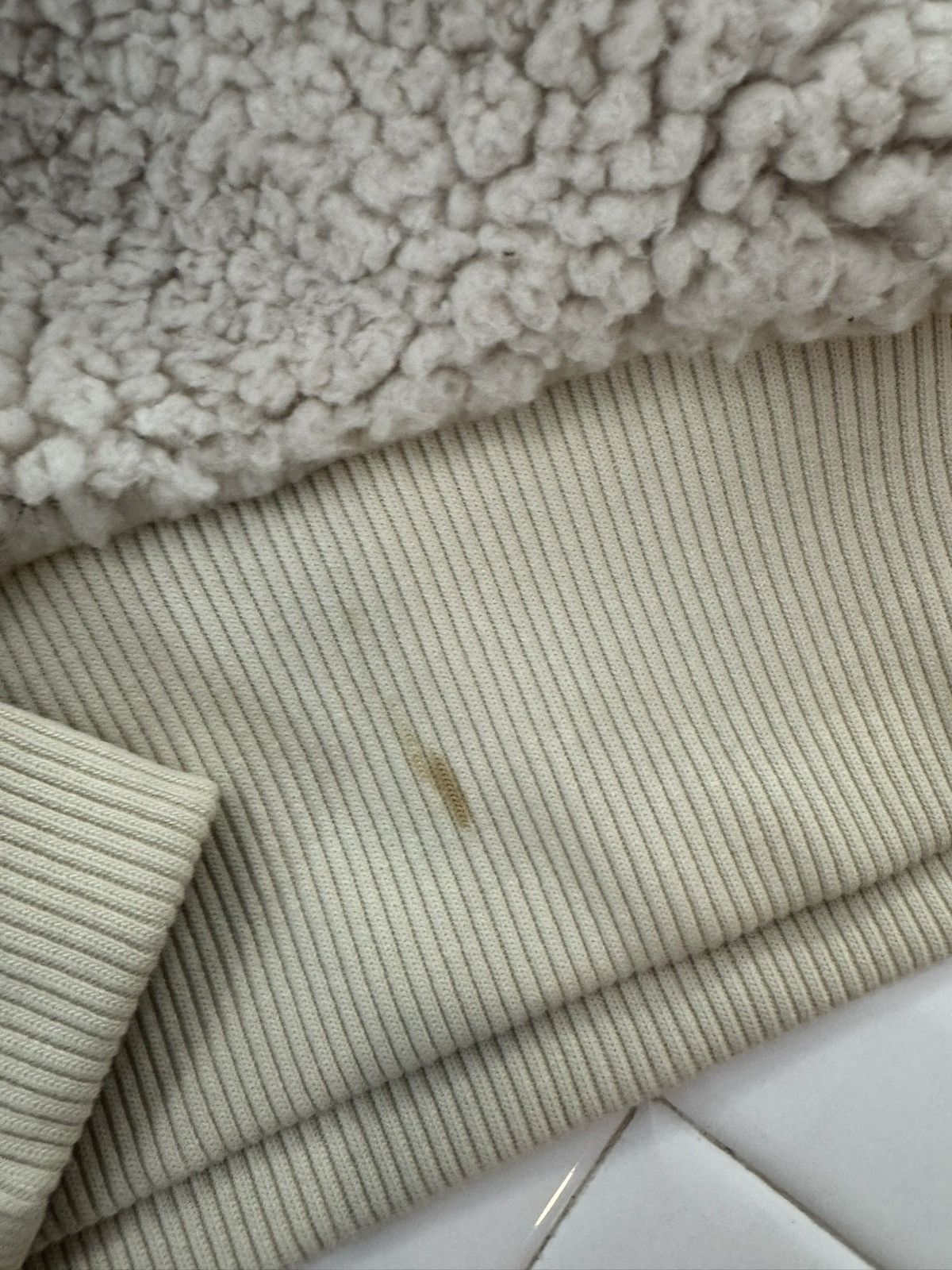 Acne Studios Acne Studios Faux-Shearling Sweatshirt - Natural Size US XL / EU 56 / 4 - 7 Thumbnail