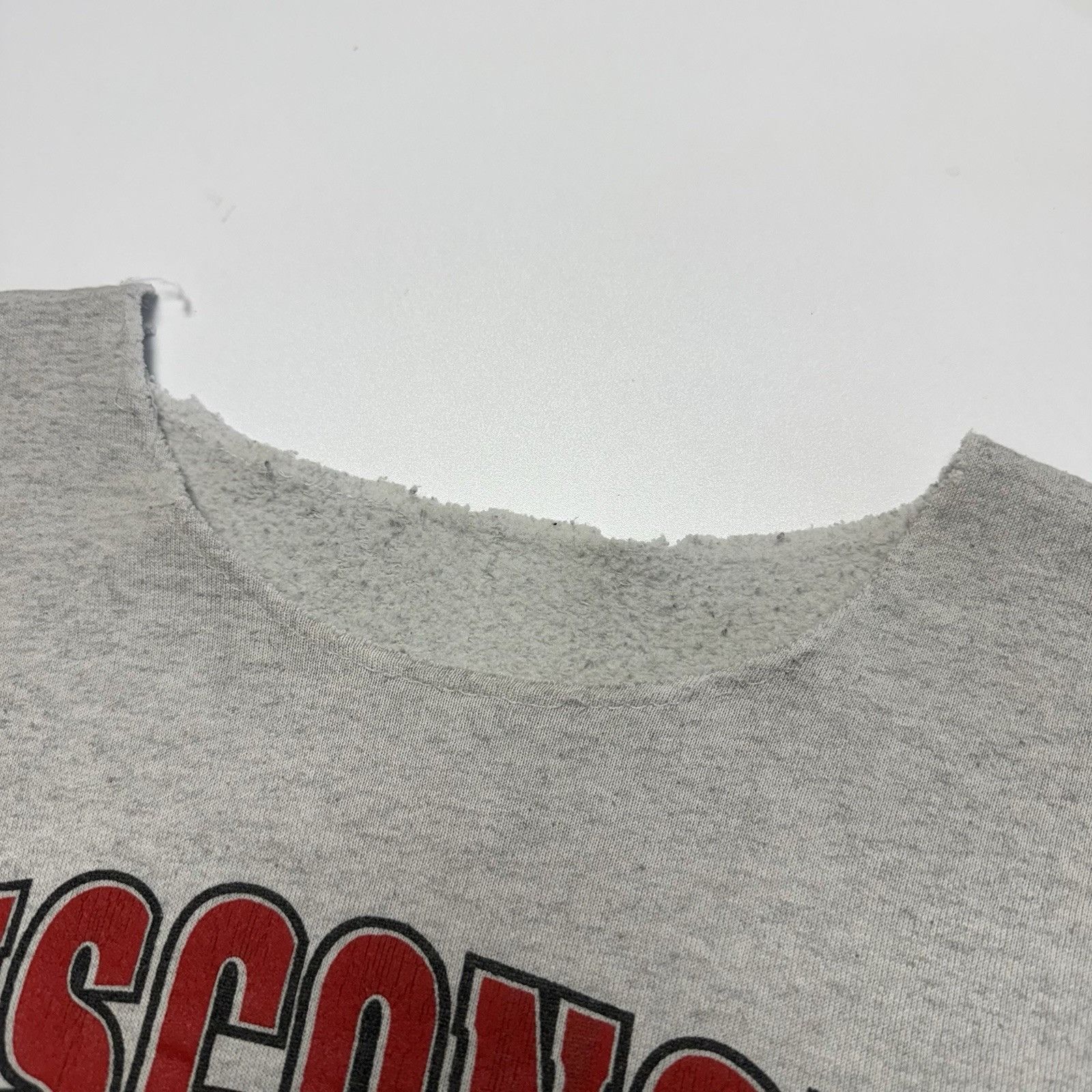 Vintage Vintage Wisconsin 1994 Rose Bowl Sweatshirt Mens XL 24.5x26 Size US XL / EU 56 / 4 - 9 Thumbnail