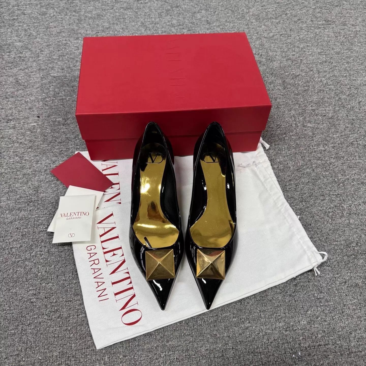 Valentino Valentino Black Patent Gold Rivet Pointed Toe Heels 37 NWB Size US 6.5 / IT 36.5 - 2 Thumbnail