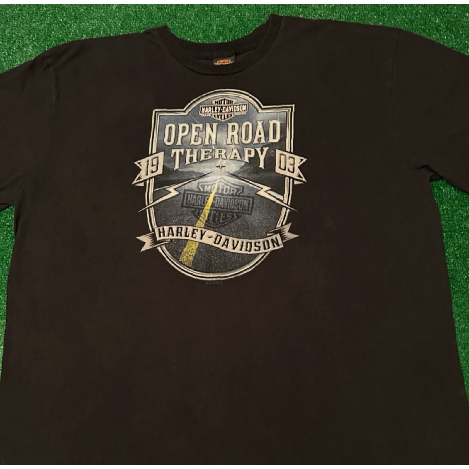 Harley Davidson VINTAGE Harley-Davidson Y2K Biker Road Therapy 2019 Shirt Mens 3XL Black 90s Grunge Logo Canada Size US XXL / EU 58 / 5 - 4 Thumbnail
