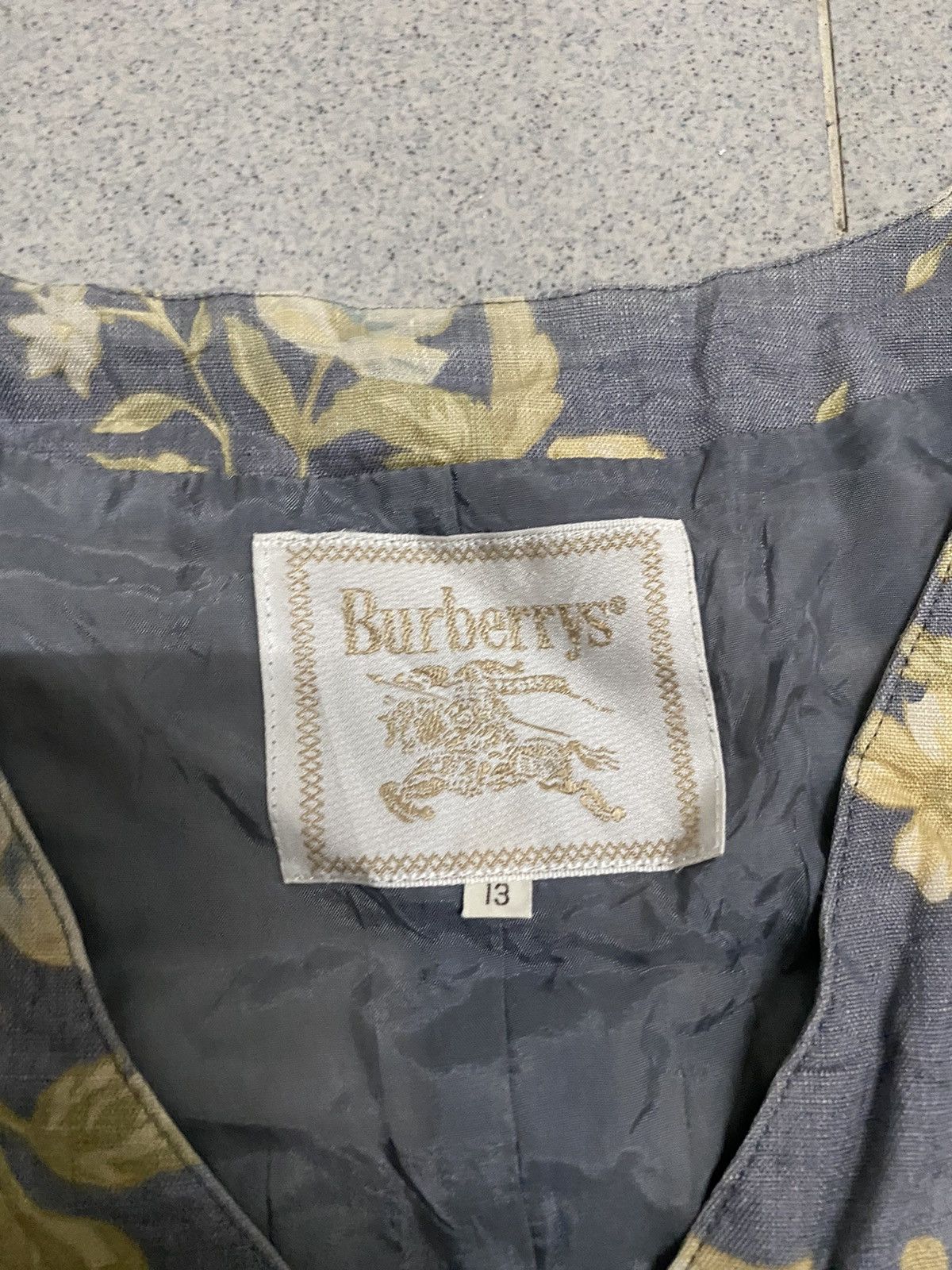 Burberry × Japanese Brand × Vintage Vintage Burberrys Floral Vest Size 36R - 3 Thumbnail