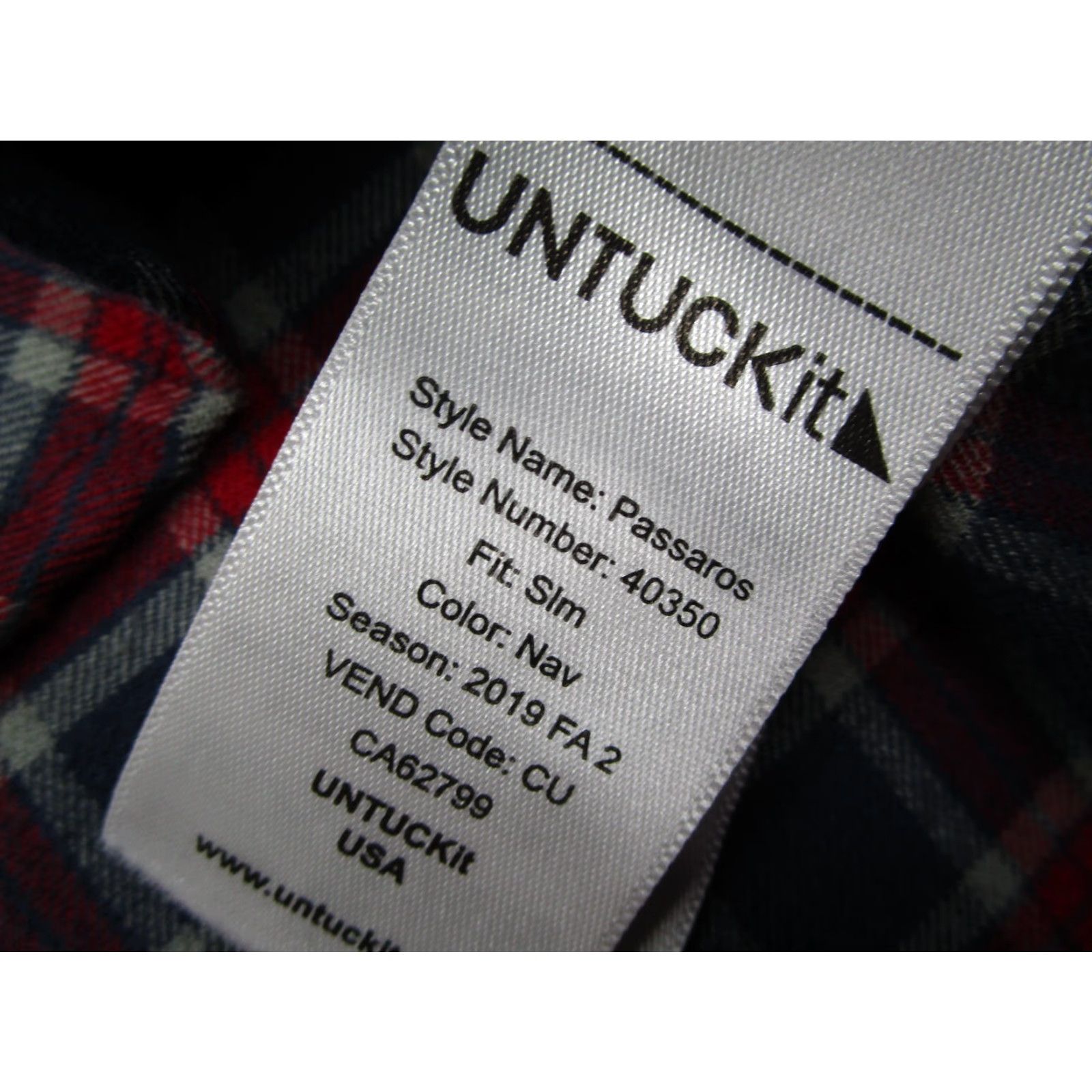 UNTUCKit UNTUCKIT Button-Up Shirt Mens Medium Slim Fit Red Check Long Sleeve Passaros Flannel Outdoor Workwear Size US M / EU 48-50 / 2 - 4 Thumbnail