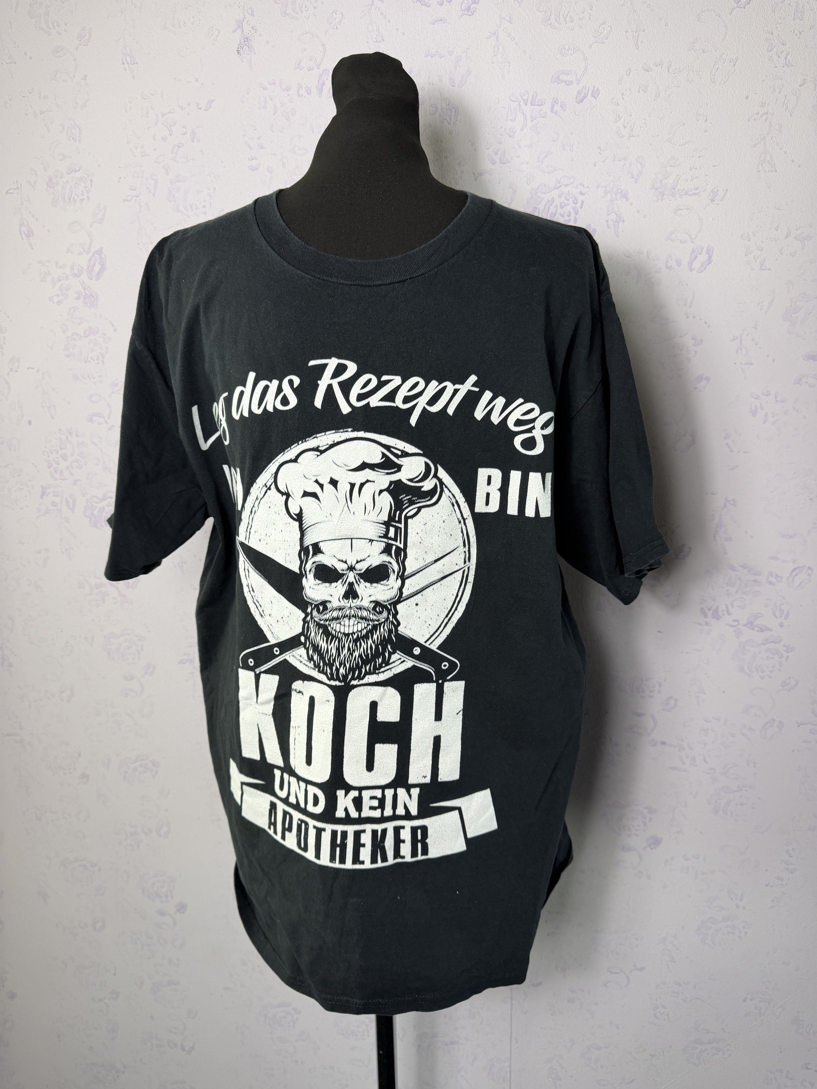 Fruit Of The Loom Black Skull Graphic Tee Faded Wash Vintage Style L Size US L / EU 52-54 / 3 - 1 Thumbnail