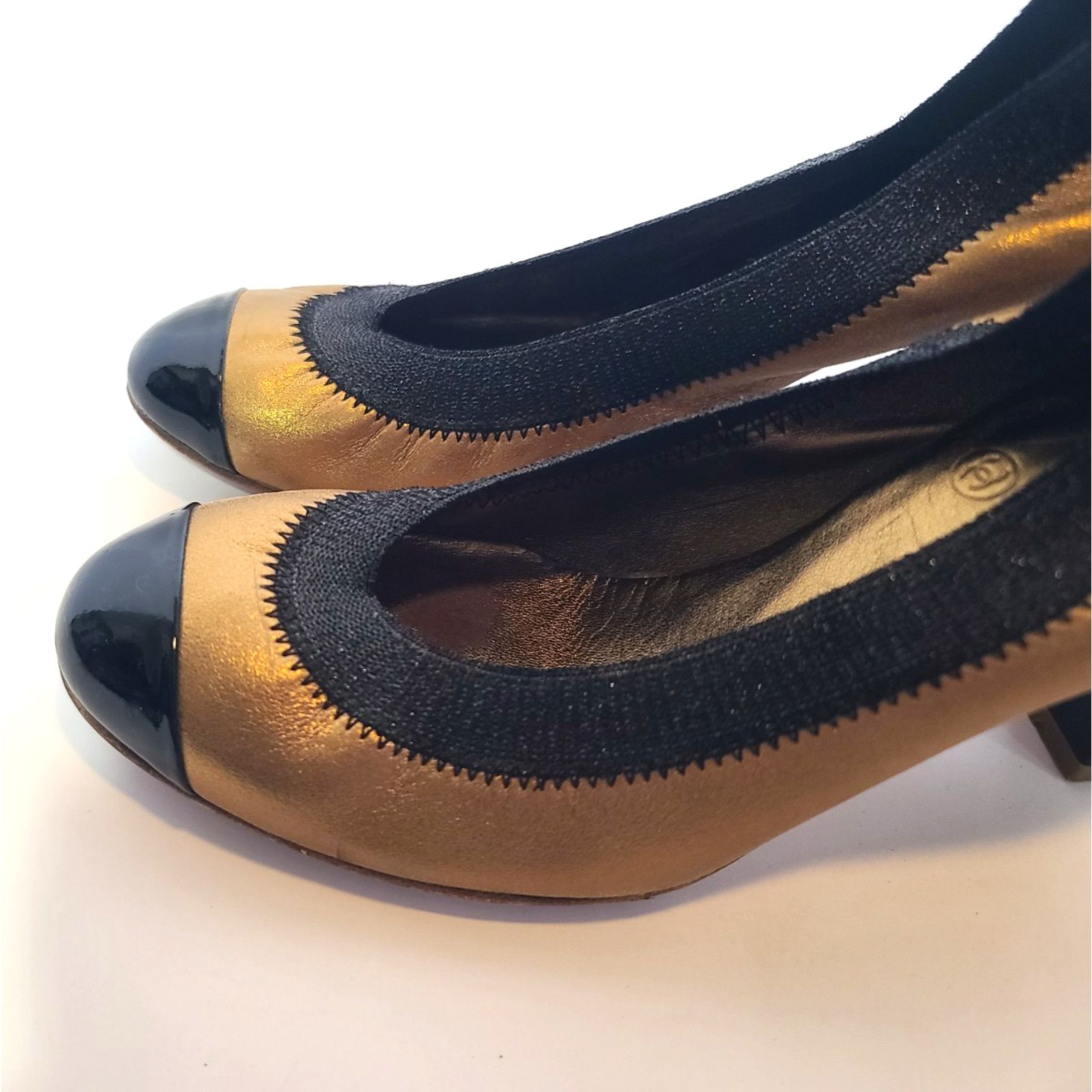 Chanel Authentic Chanel Gold Black Womens Stretch Heels EUR 36 US 6 Size US 6 / IT 36 - 4 Thumbnail