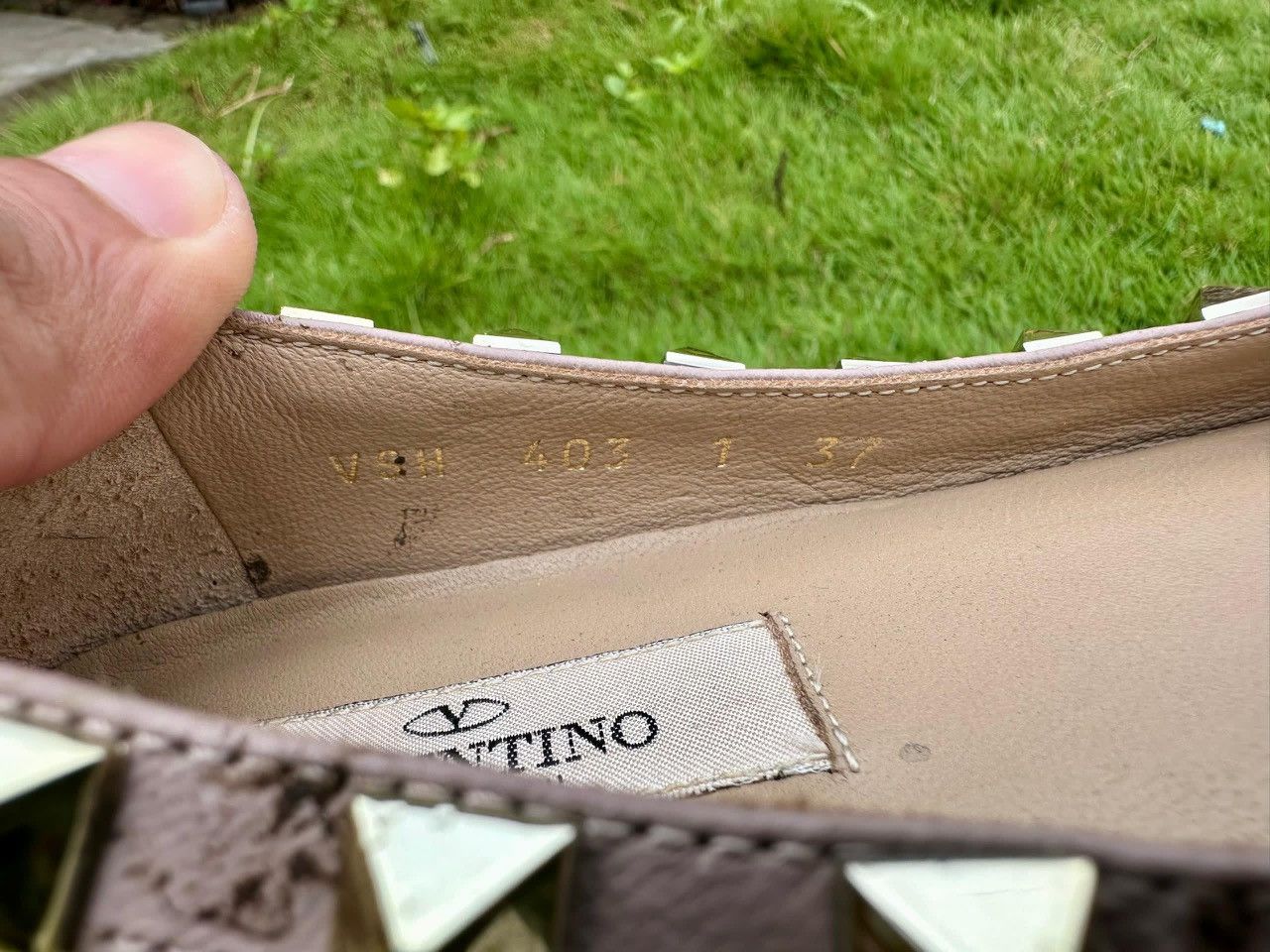Valentino Authentic Valentino Garavani Rockstud Ballet Flats Size US 7 / IT 37 - 8 Thumbnail