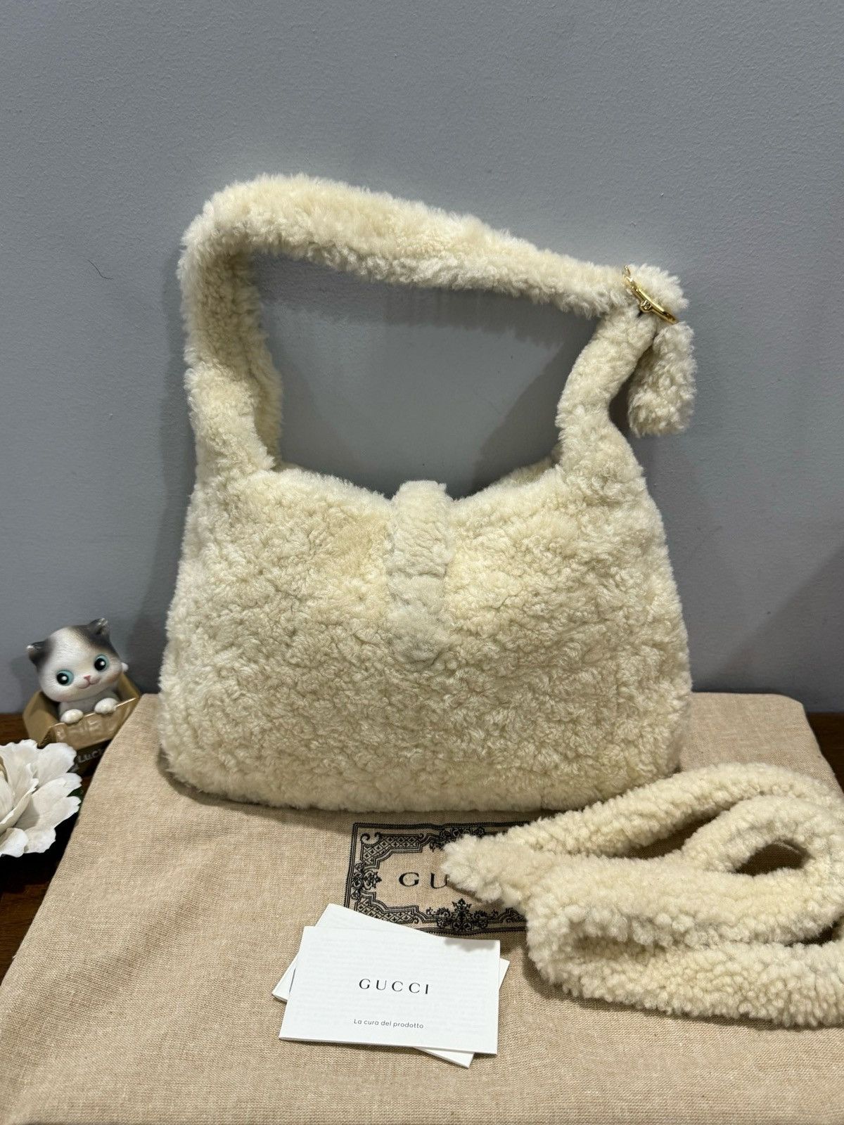 Gucci Small Shearling Jackie 1961 Hobo White Size ONE SIZE - 12 Thumbnail