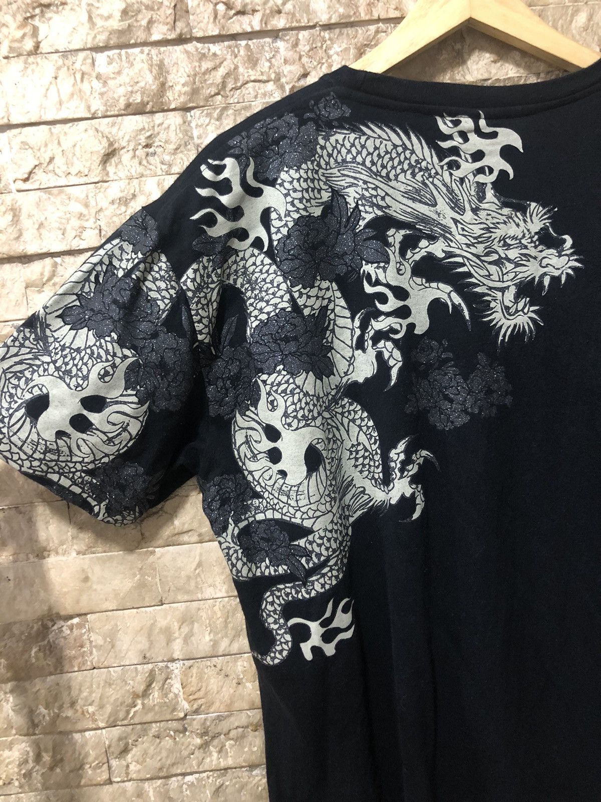 Japanese Brand Sukajan Dragon T shirt Size US XL / EU 56 / 4 - 5 Thumbnail