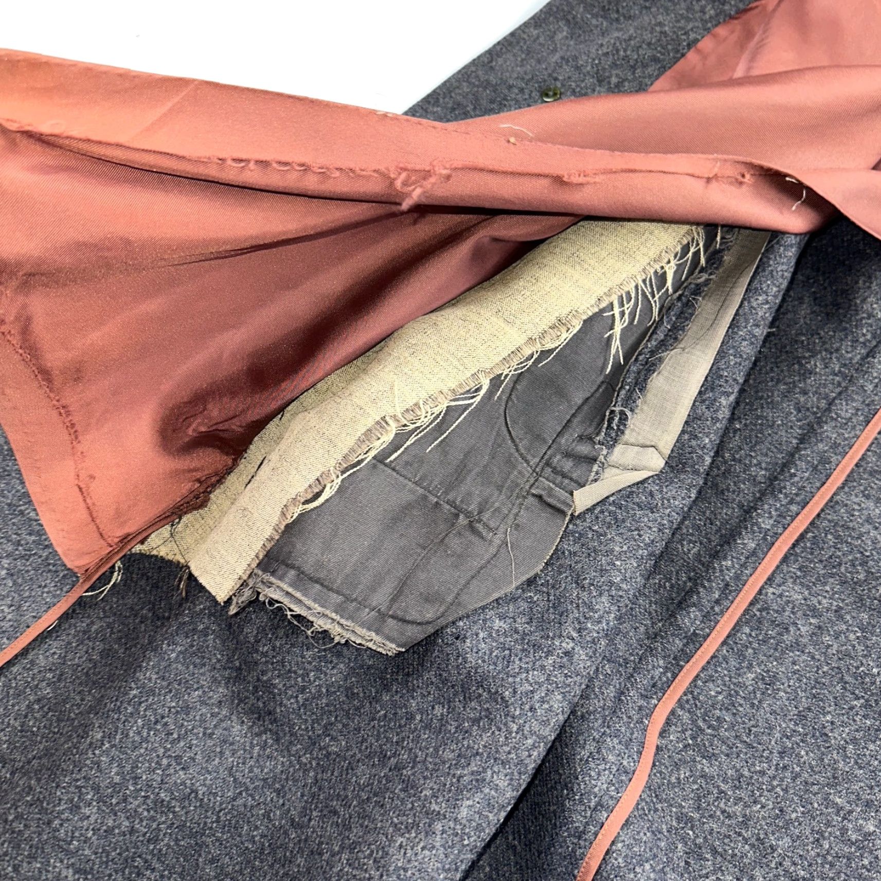 Vintage VINTAGE 1940s UK Wool Overcoat Mens Size 44 Long Gray City Classic Cold Weather Size US S / EU 44-46 / 1 - 4 Thumbnail