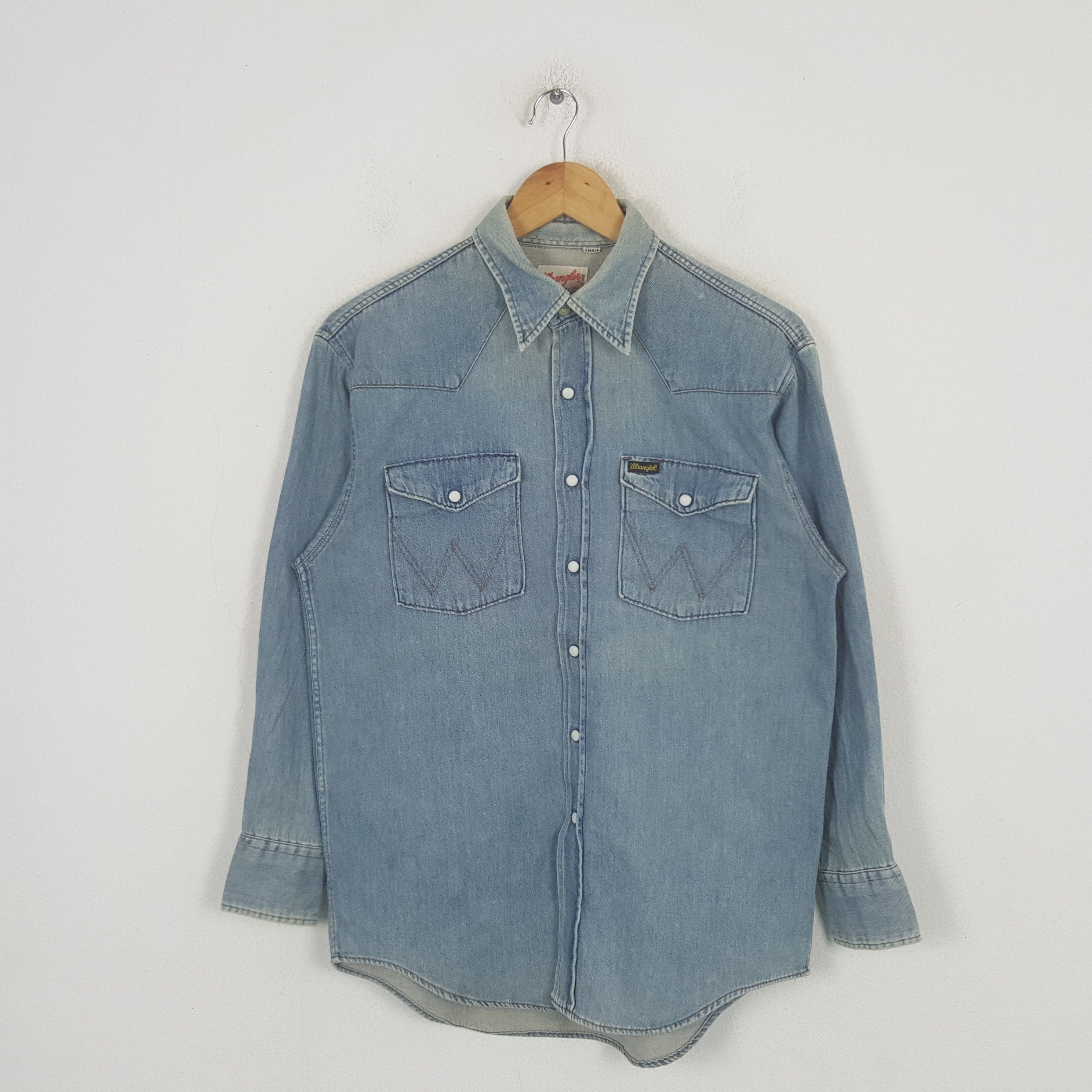 Wrangler Vintage Wrangler American Denim Shirt Button Up C299N54 Size US M / EU 48-50 / 2 - 1 Thumbnail