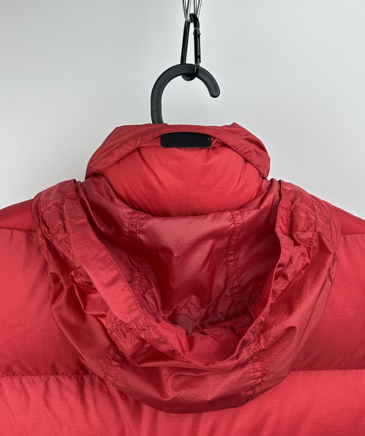 M.E. Sport RLX Polo Sport Women's Red Down Puffer Vest Hooded Size M Size US M / EU 48-50 / 2 - 7 Thumbnail