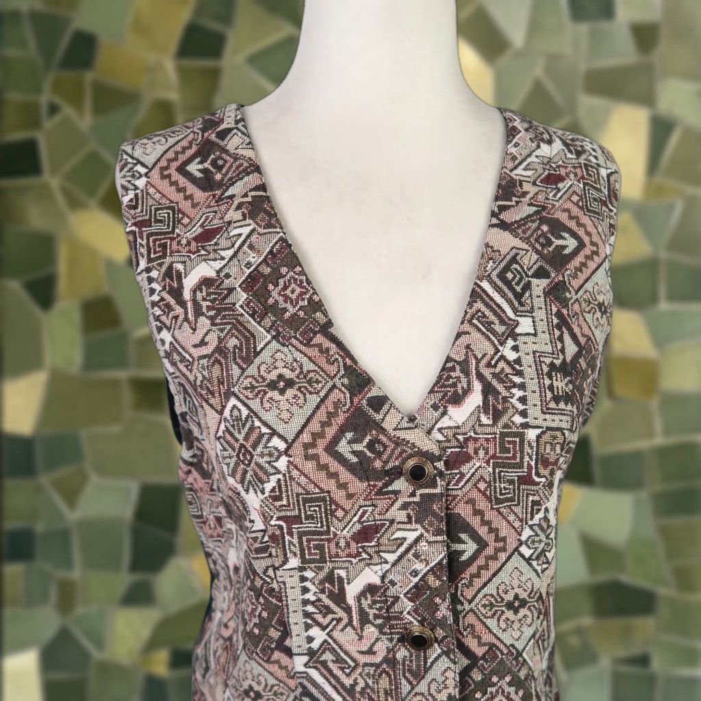 Vintage VINTAGE Baxter & Wells Geometric Tapestry Needlepoint Vest S Women Black Geometric 90s Bohemian Sleeveless Button Front Tie Back Short Length Size S / US 4 / IT 40 - 1 Thumbnail