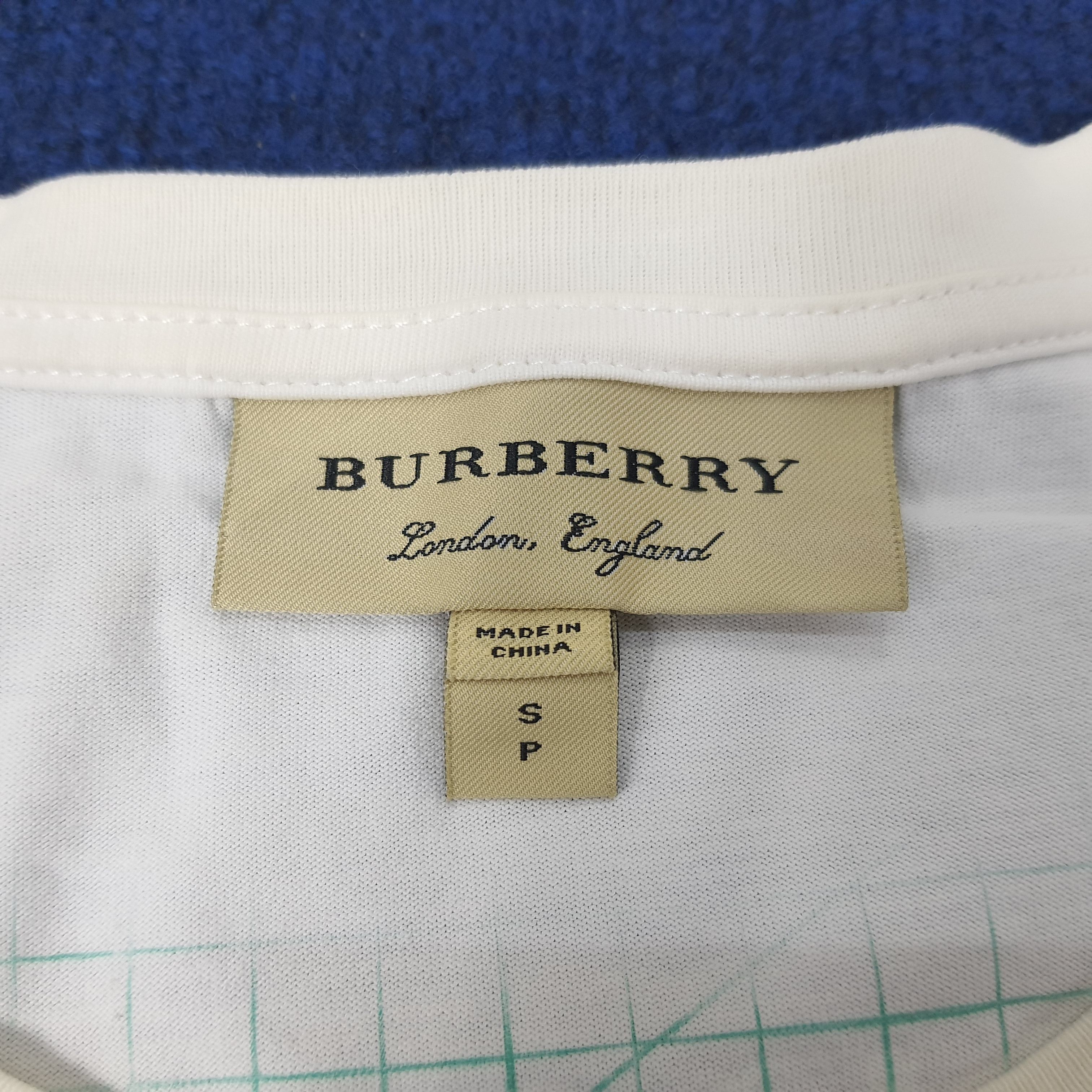 Burberry × Vintage Vintage Burberry London Custom Logo T-shirt Size US M / EU 48-50 / 2 - 6 Thumbnail