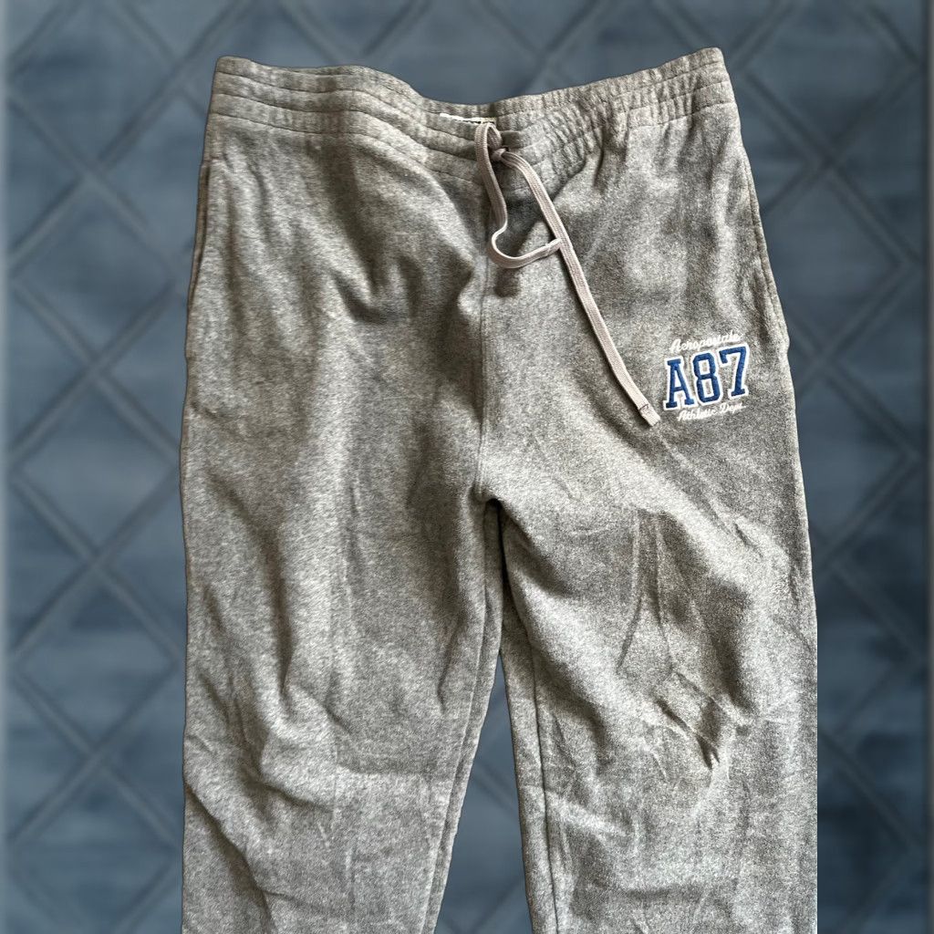 Vintage Aéropostale Men's Gray Fleece Sweatpants 1987 Graphic Size L Drawstring Sweatpants Gray Mens L New title Size US 33 - 1 Thumbnail