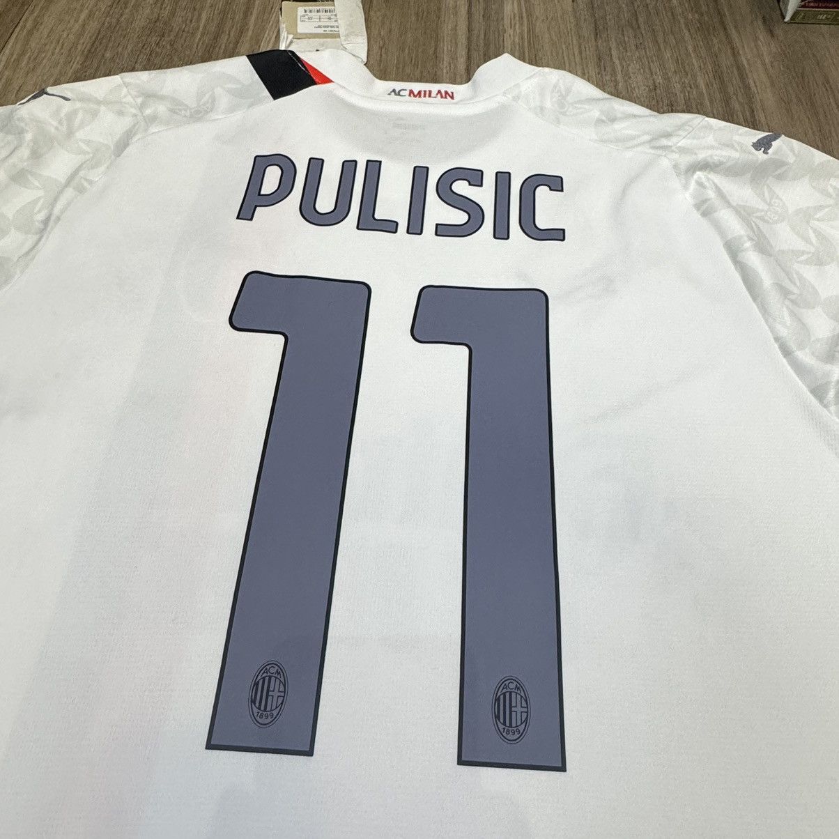 Puma AC Milan 23/24 away shirt #11 Pulisic (bnwt) Size US XL / EU 56 / 4 - 5 Thumbnail