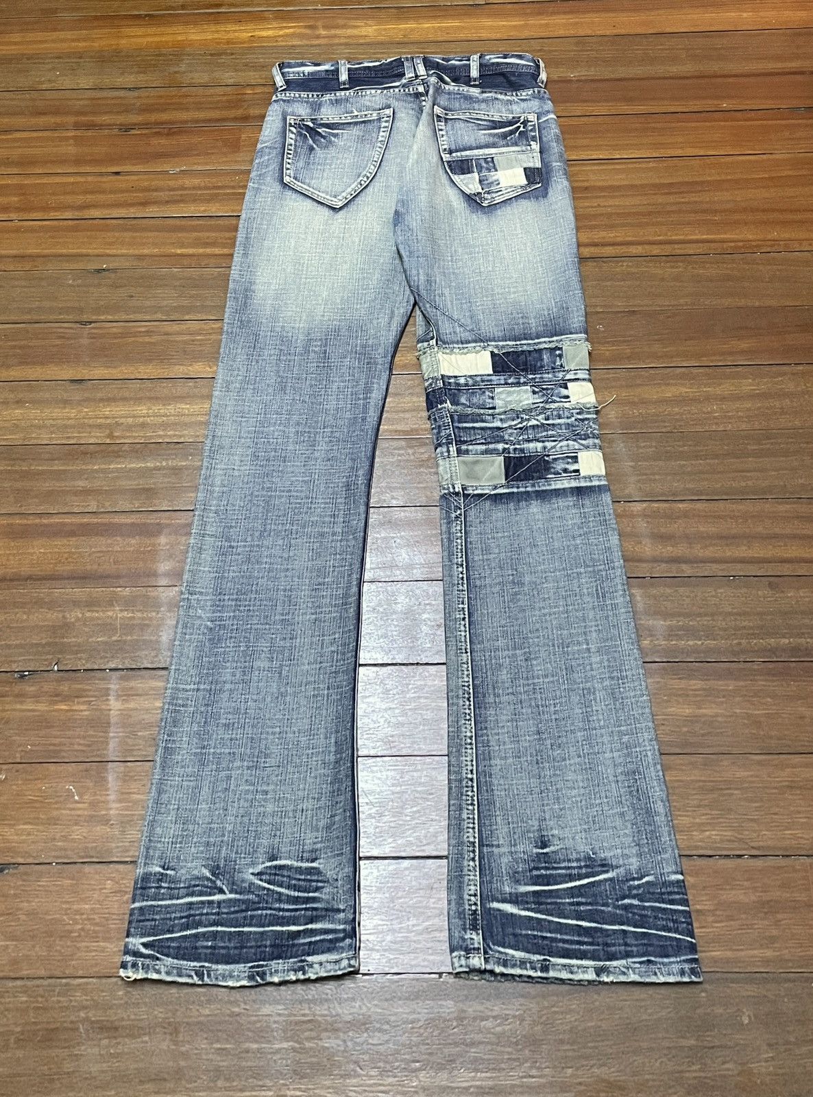 Le Grande Bleu (L.G.B.) Rare Design Vintage Brand Heritage Stone Flared Jeans 1990s Size US 30 / EU 46 - 2 Thumbnail