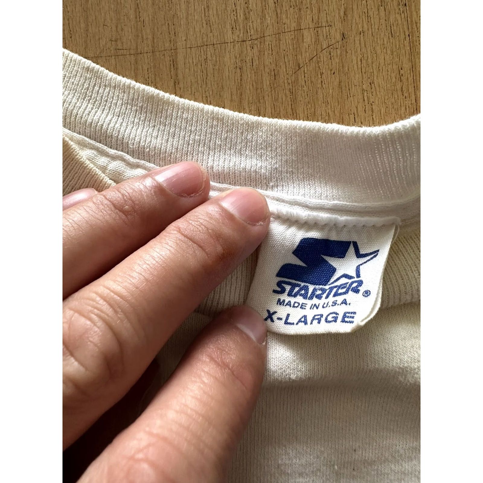 Starter VINTAGE Detroit Red Wings Shirt NHL 1997 Starter XL White Men Crew Neck Short Sleeve Logo 90s Sports USA Size US XL / EU 56 / 4 - 5 Thumbnail