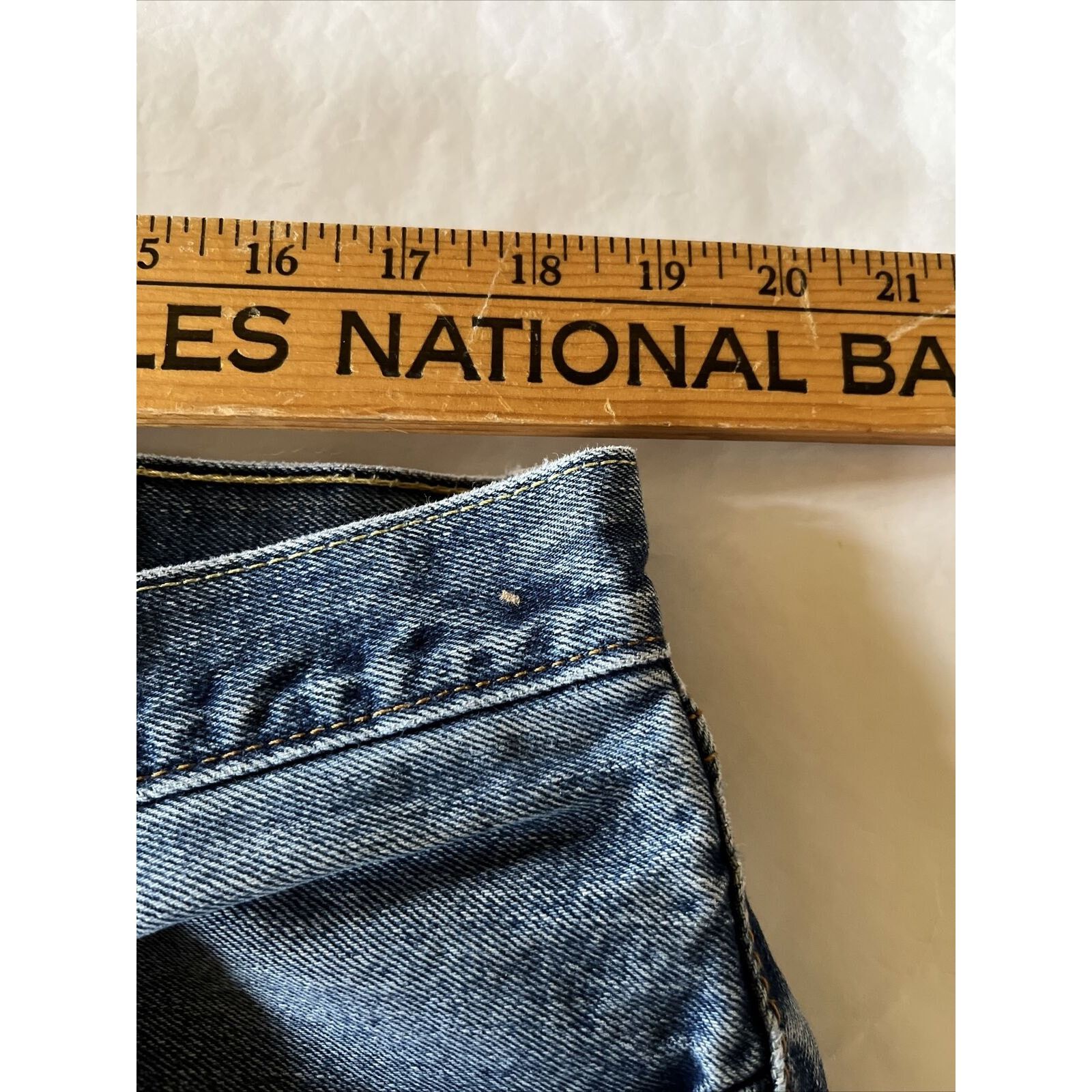 Levi's Levis 505 Jeans Mens 38x32 Denim 100% Cotton Blue Y2k EUC Size US 38 / EU 54 - 5 Thumbnail