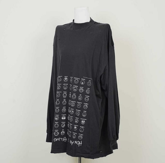 Balenciaga Balenciaga Oversized Long-Sleeve T-Shirt 1M Size US S / EU 44-46 / 1 - 6 Thumbnail