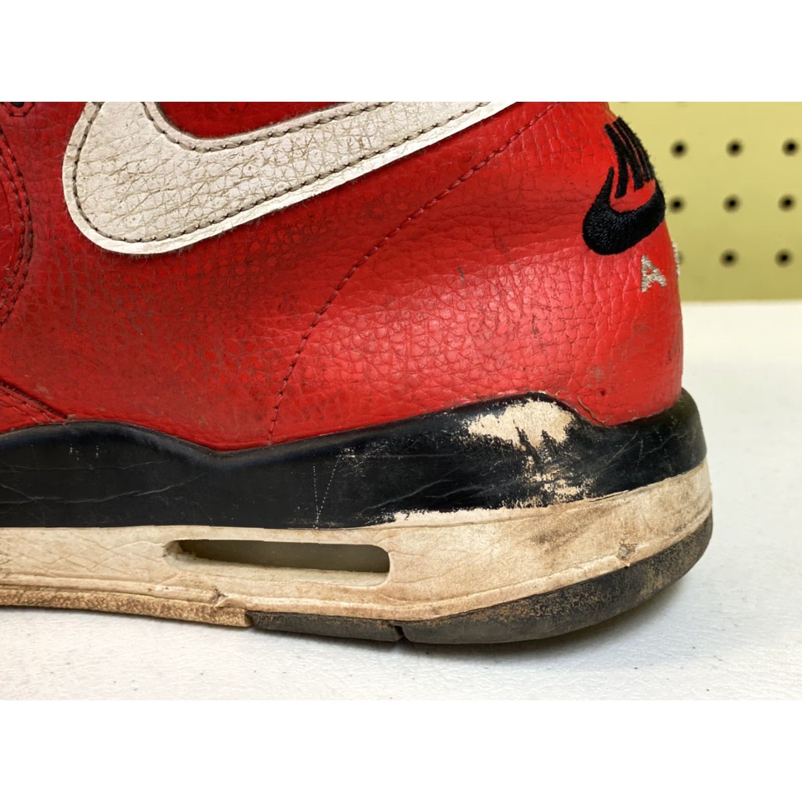 Nike NIKE FLIGHT LEGACY UNIVERSITY RED/WHITE-BLCK BQ4212 600 US MEN SZ 7.5 Sneaker Mens Shoes 7.5 Red University Basketball Nike Flight Legacy Mens Size US 8 / EU 41 - 6 Thumbnail