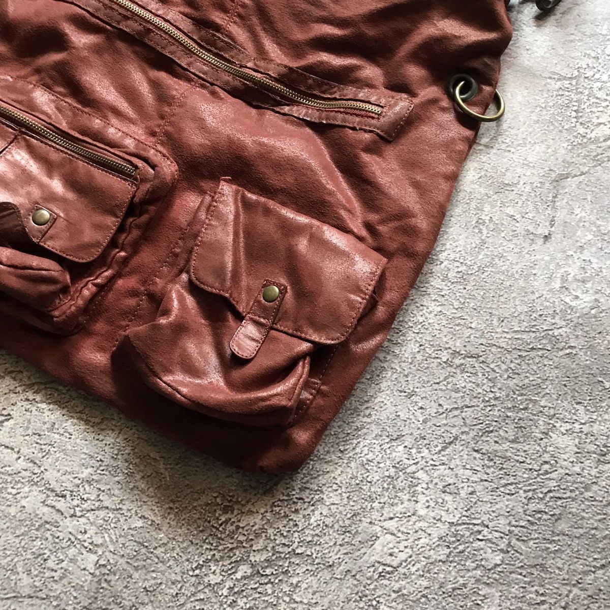 Vintage Vintage 90s Crossbody Bag Distressed Burgundy Y2K Streetwear Size ONE SIZE - 4 Thumbnail