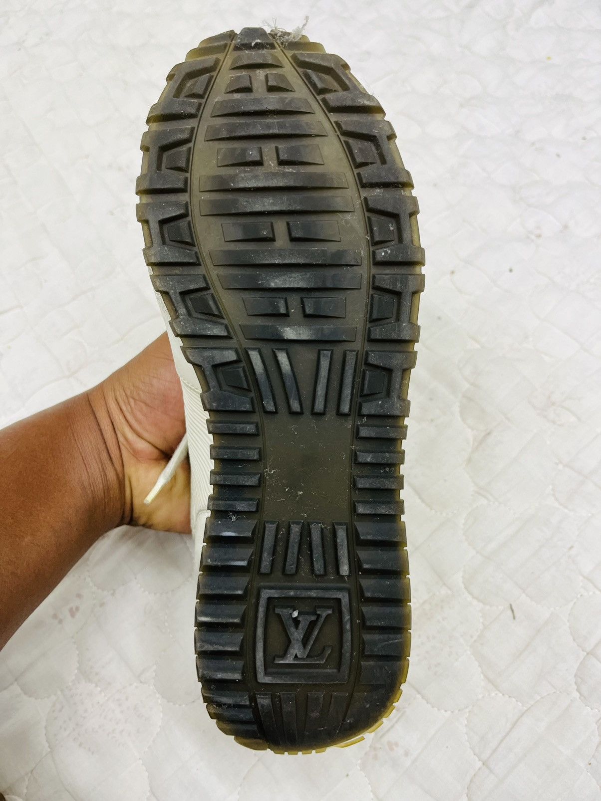 Louis Vuitton LOUIS VUITTON RUNAWAY LEATHER TRAINERS Size US 6 / IT 36 - 14 Thumbnail