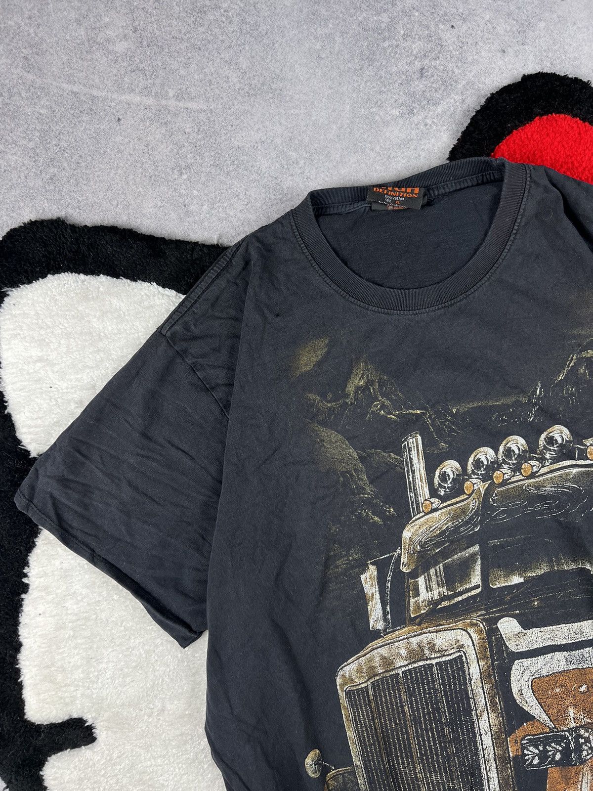Vintage Vintage Y2K Faded High Definition Truck USA Tee Shirt Size US XL / EU 56 / 4 - 4 Thumbnail