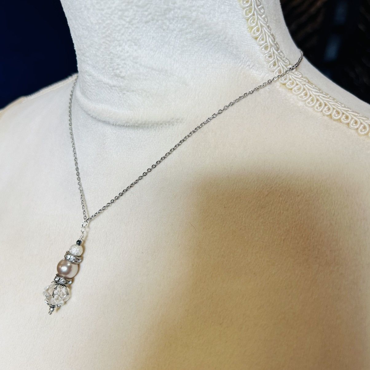 Handmade Handcrafted vintage bead drop pendant on chain necklace Size ONE SIZE - 4 Thumbnail