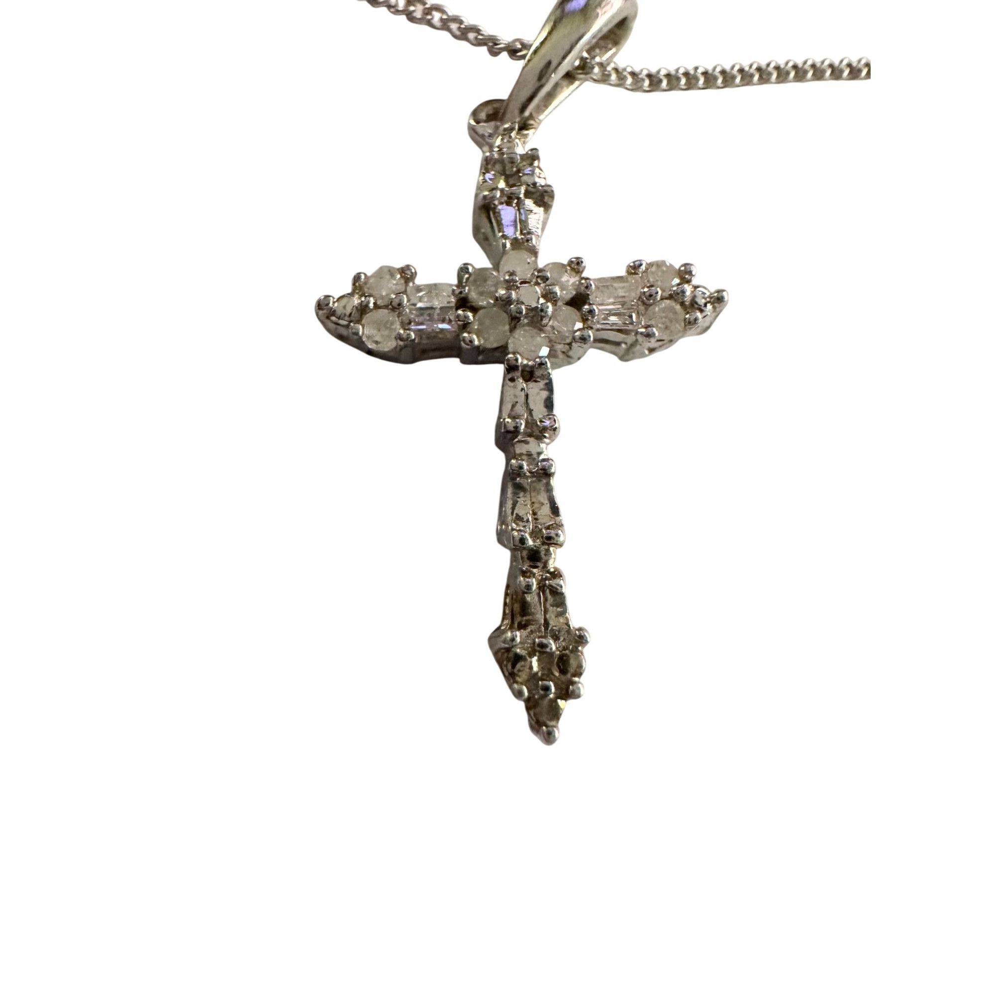 Other Sterling Silver Cross Necklace 20" Chain - Intricate Detaili Size ONE SIZE - 1 Thumbnail
