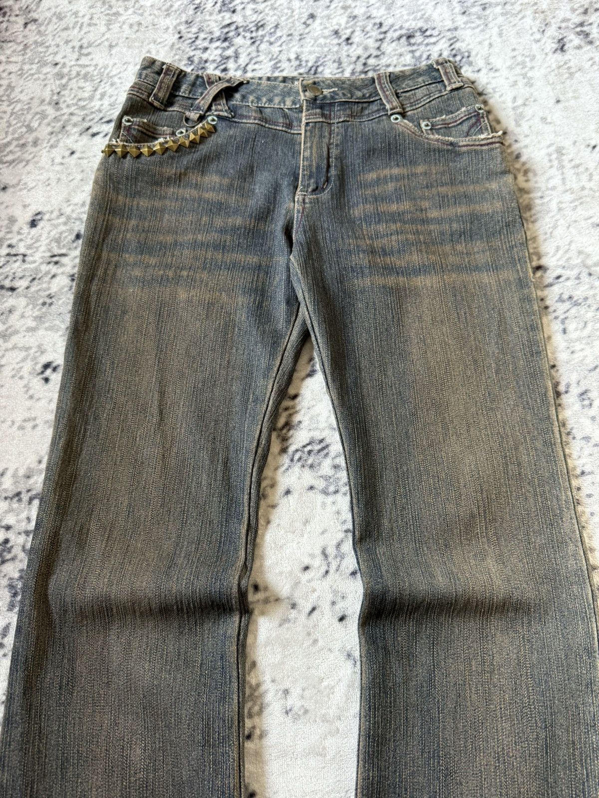 Japanese Brand Jouer Aux Echecs Mud Wash Patina Fade Studded Flared Jeans Size US 28 / EU 44 - 4 Thumbnail
