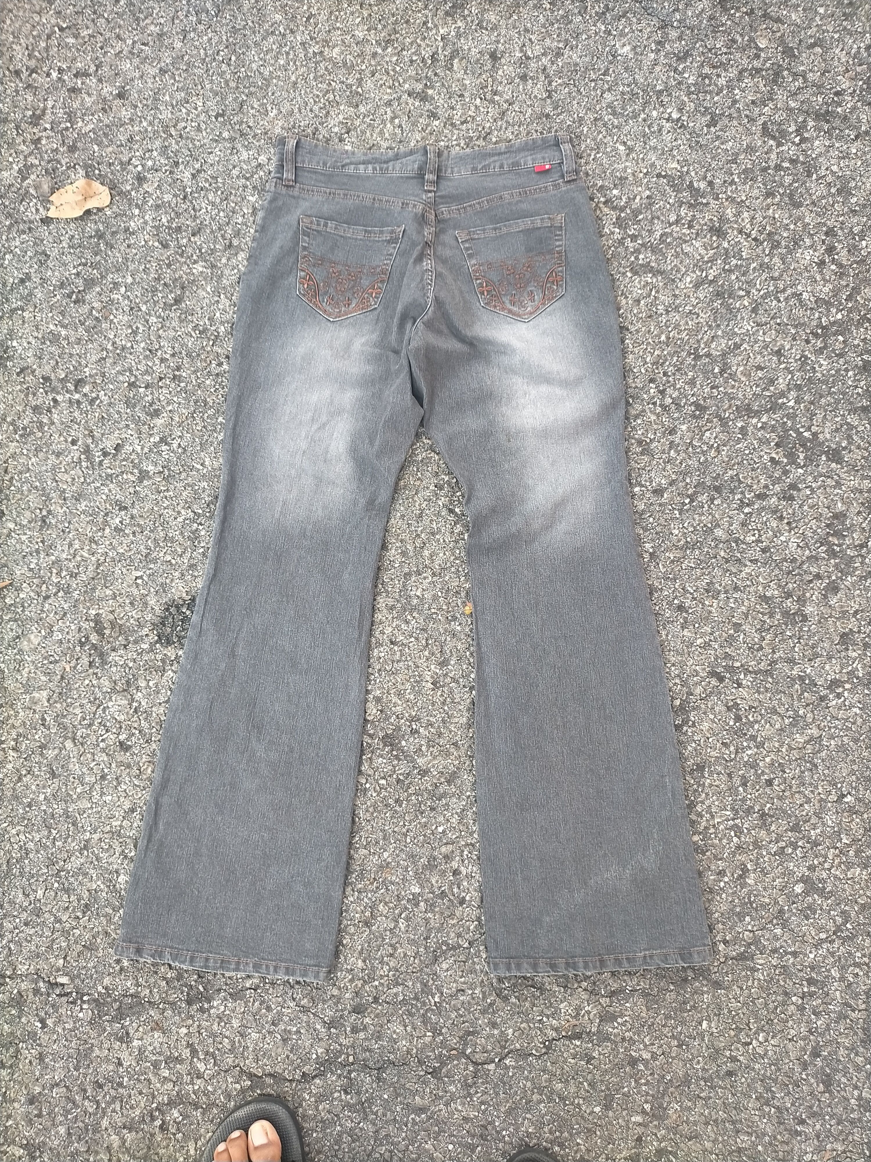 CIVARIZE Rare Advantage Embroidery Mudwash Flare Jeans Size US 30 / EU 46 - 5 Thumbnail