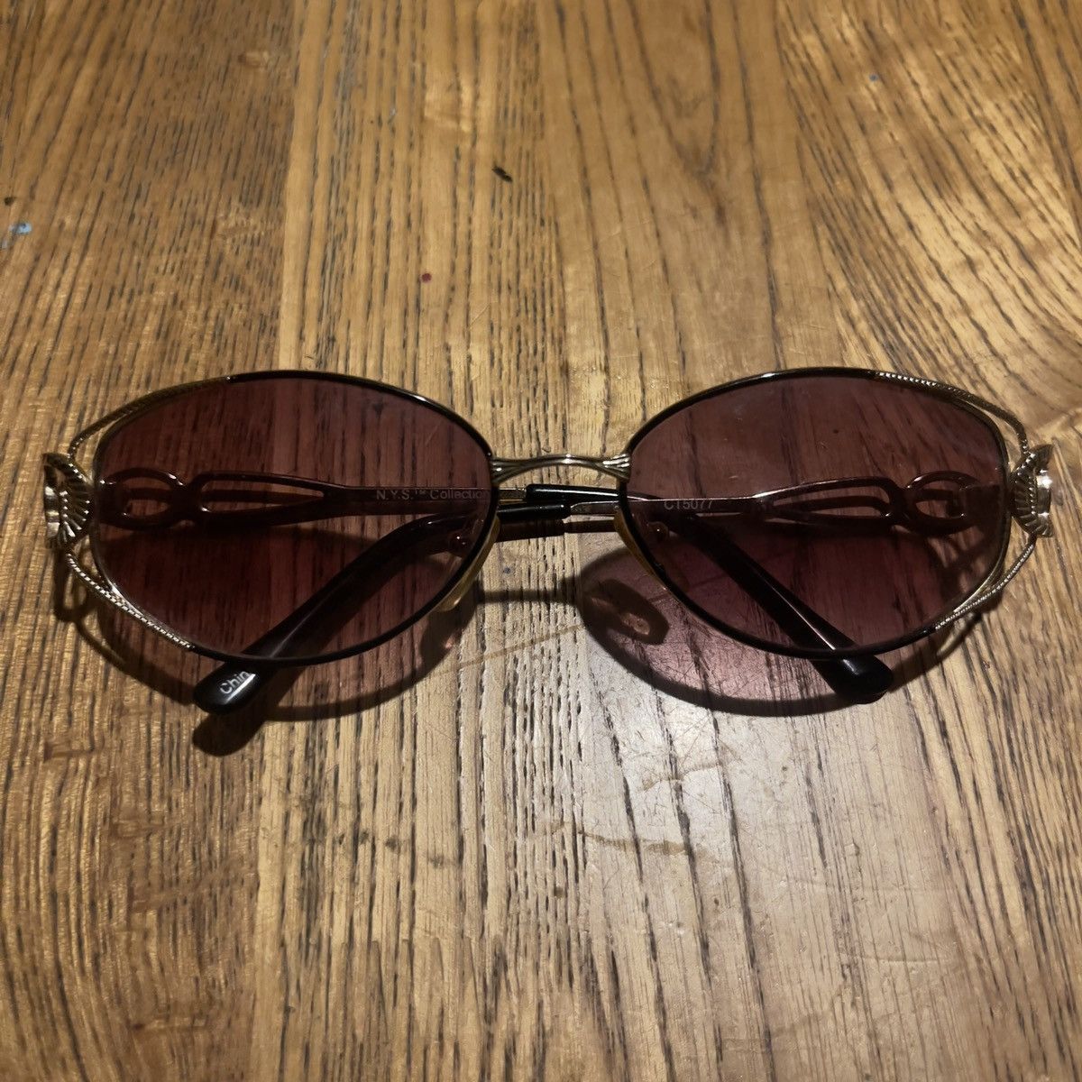 Vintage Vintage Y2K Metal Cartier Style Rose Lens Sunglasses Size ONE SIZE - 1 Thumbnail