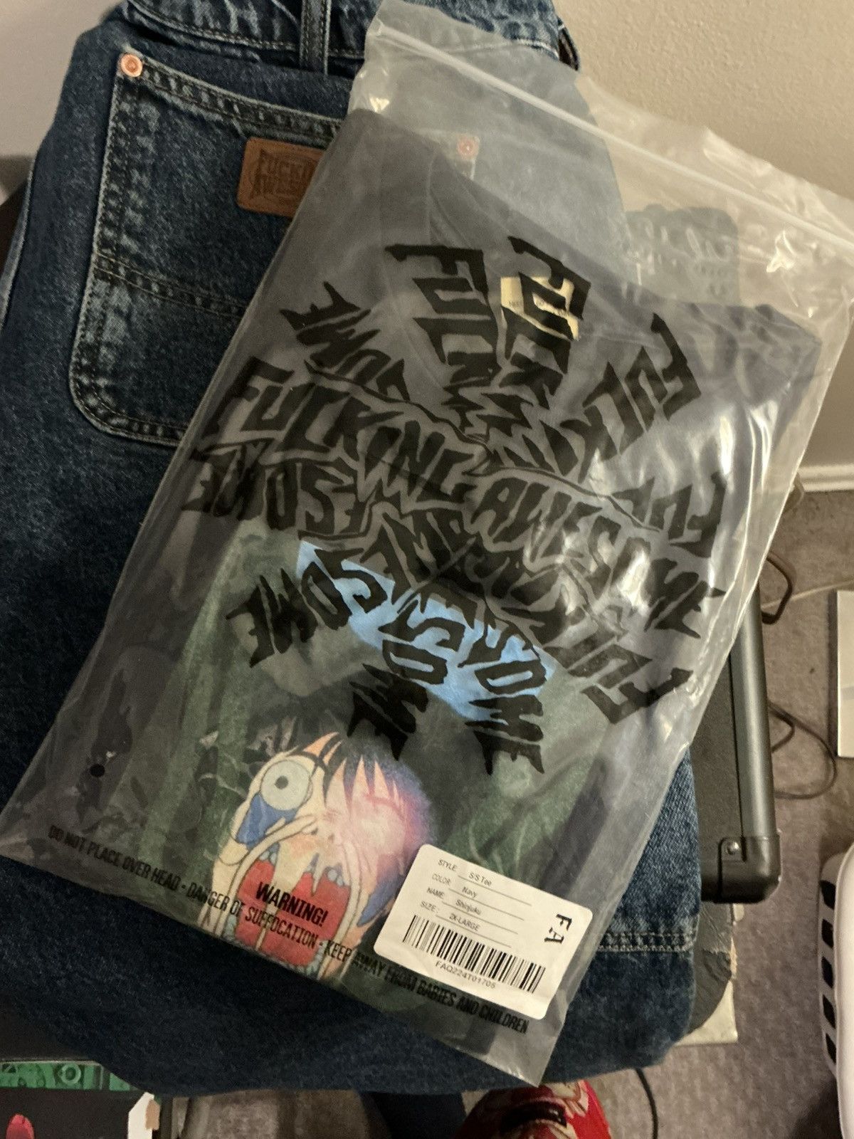 Fucking Awesome SHINJUKU TEE Size US XXL / EU 58 / 5 - 2 Thumbnail