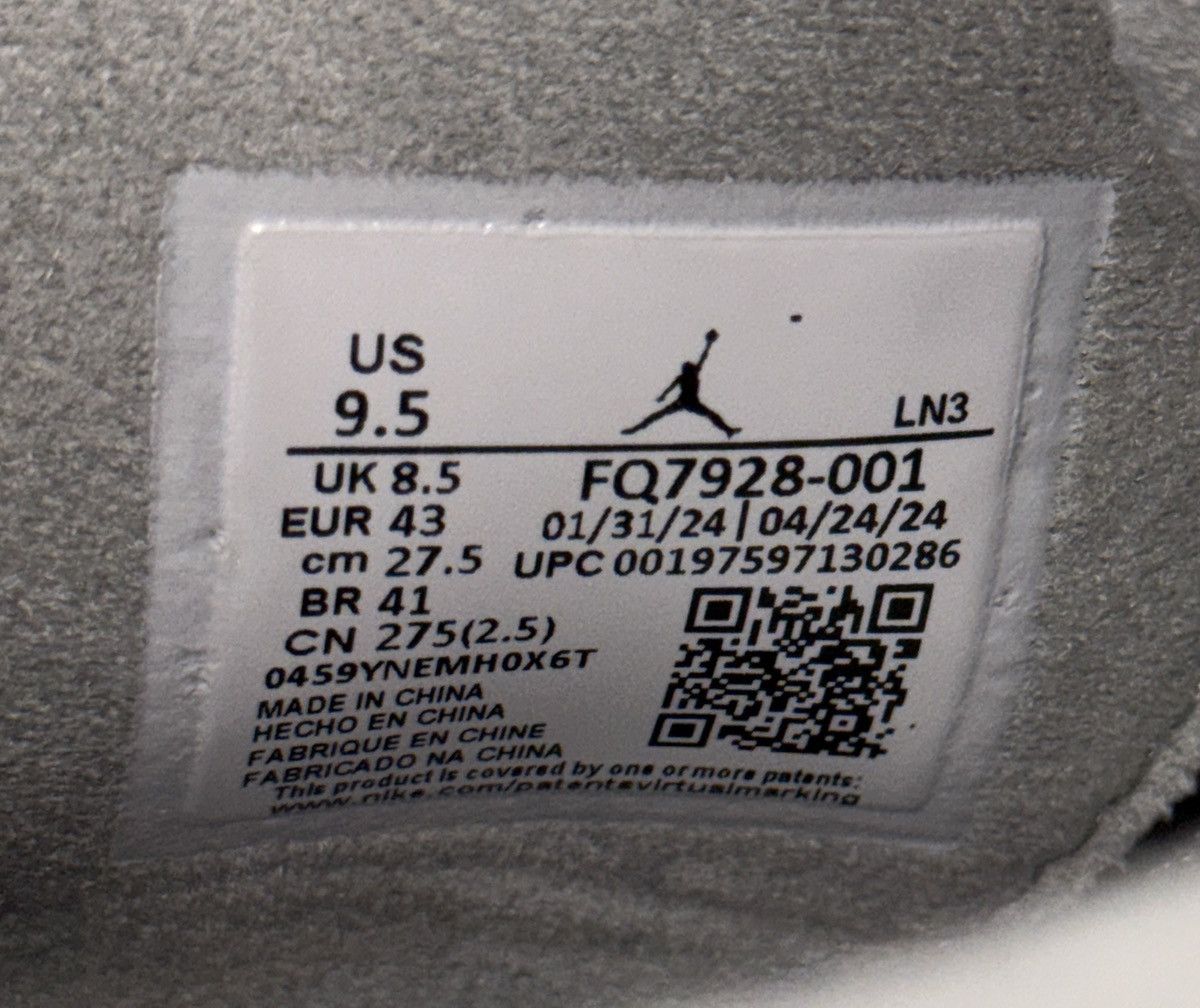 Jordan Brand Air Jordan 4 Wet Cement Paris Olympic Size US 9.5 / EU 42-43 - 6 Thumbnail