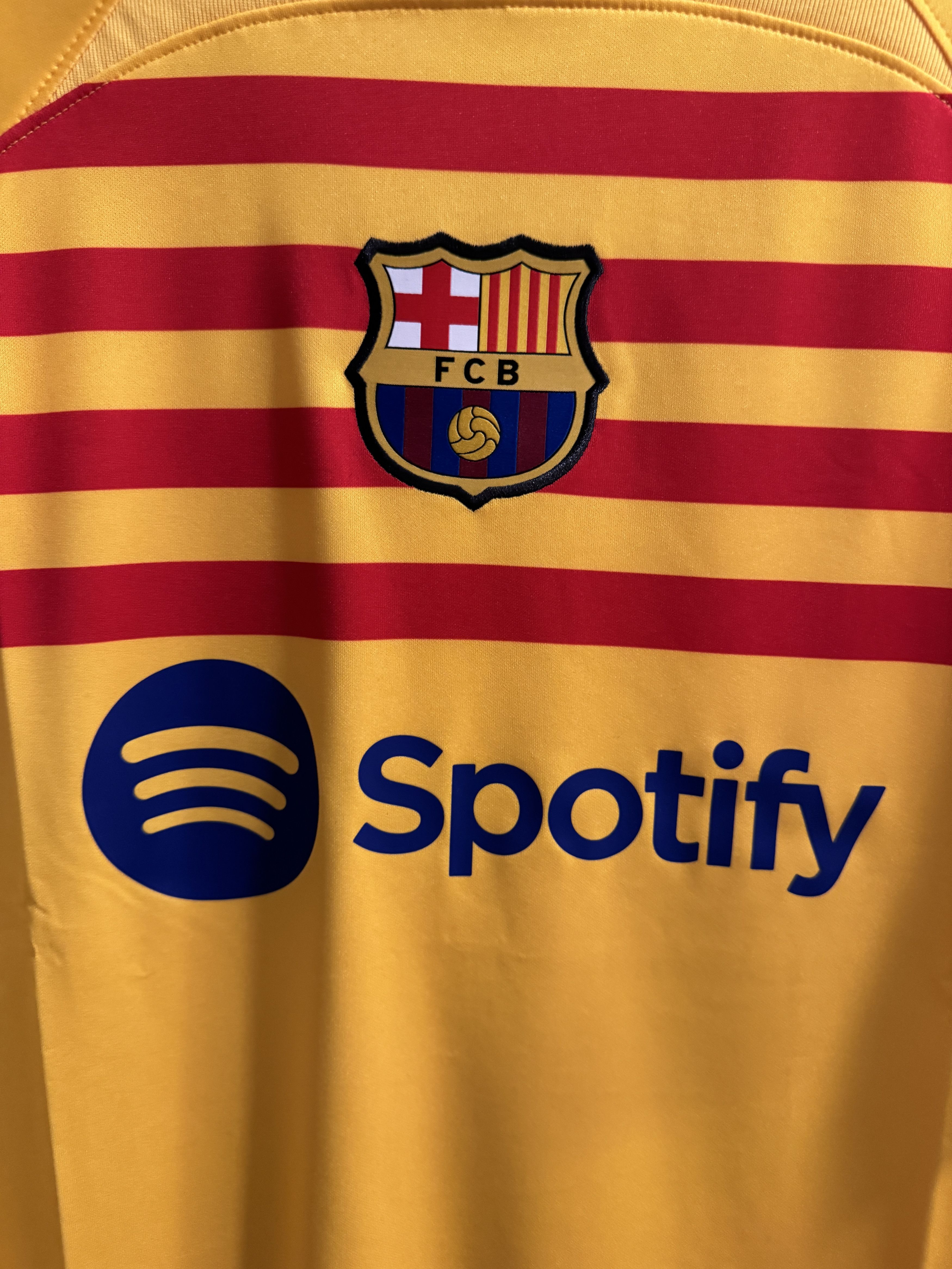 Nike FC Barcelona 2023/24 4th Kit Yellow Nike Jersey Soccer Size US L / EU 52-54 / 3 - 2 Thumbnail