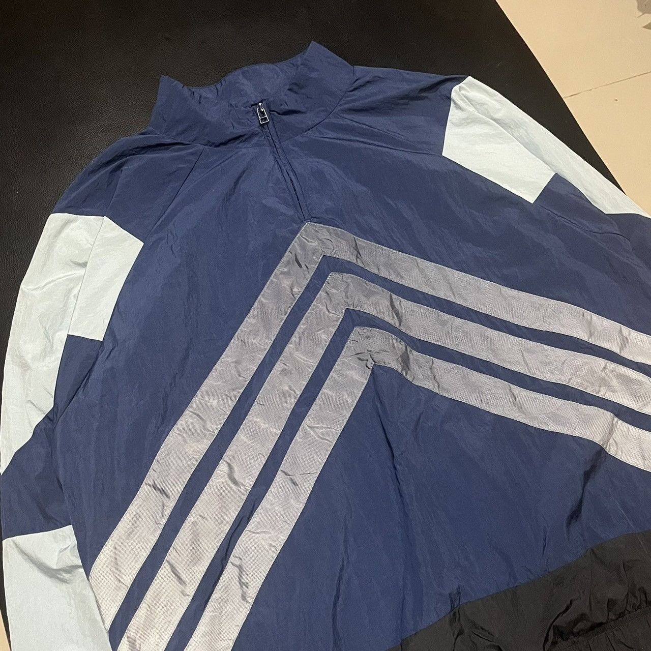 Adidas Adidas Originals V Stripes Windbreaker Size US XL / EU 56 / 4 - 8 Thumbnail