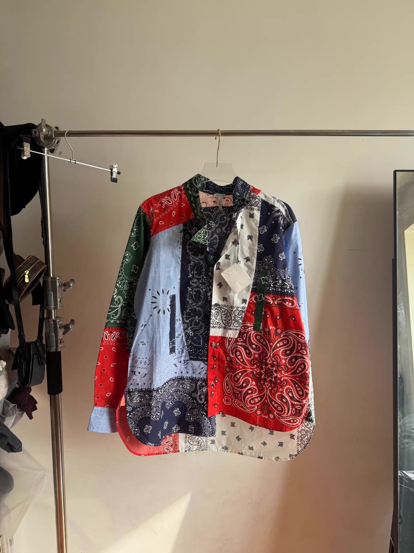 Loewe Loewe paisley asymmetrical patchwork shirt Q17 Size US M / EU 48-50 / 2 - 1 Thumbnail