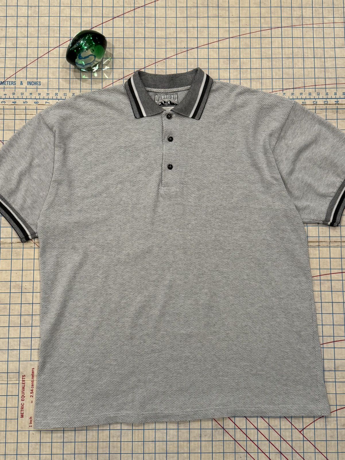 Vintage Vintage Caribou Textured Short Sleeve Polo Shirt Gray XXL Size US XXL / EU 58 / 5 - 2 Thumbnail