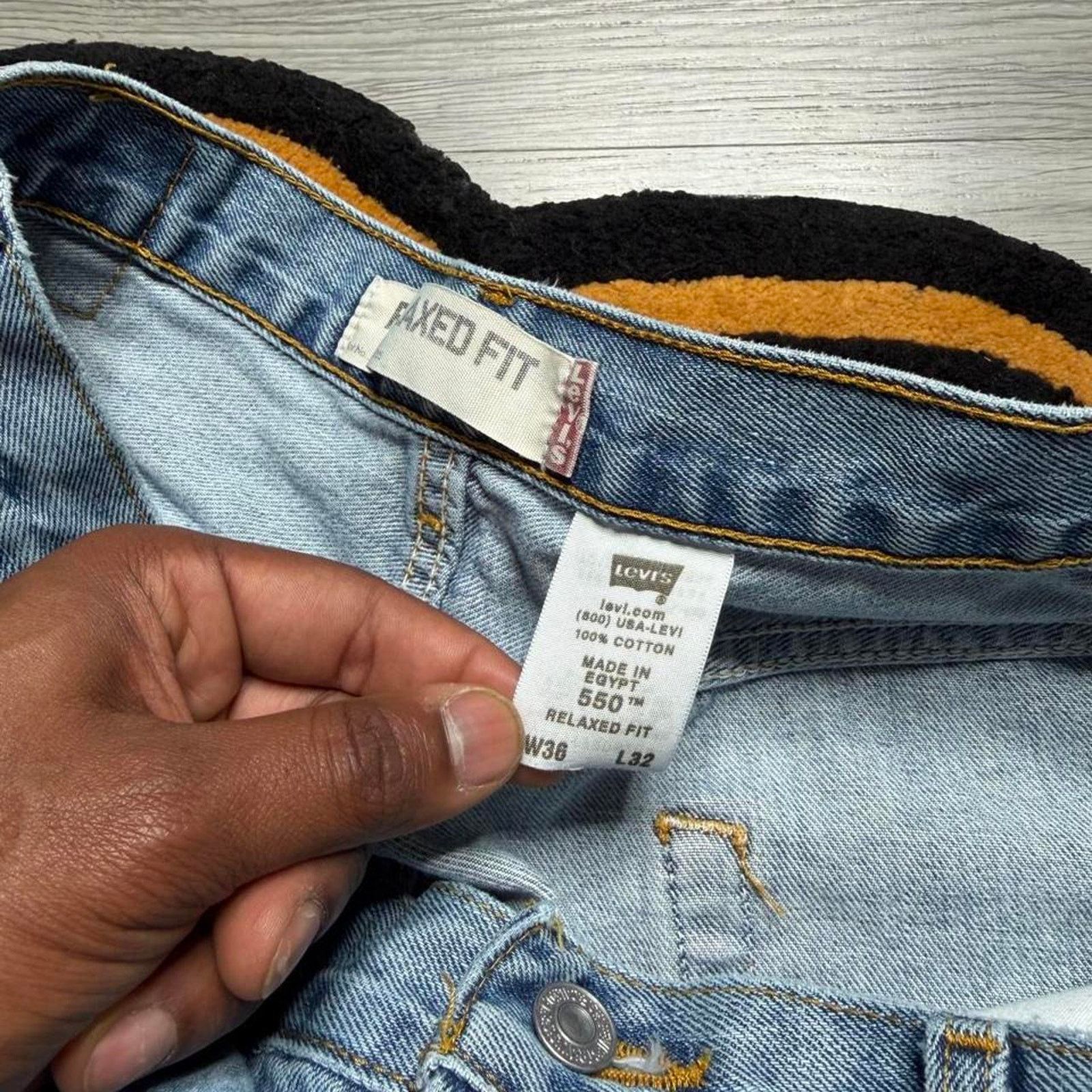 Levi's × Vintage Vintage Y2K Levi’s Strauss 550 Relaxed Fit Denim Jeans 36x32 Size US 36 / EU 52 - 3 Thumbnail
