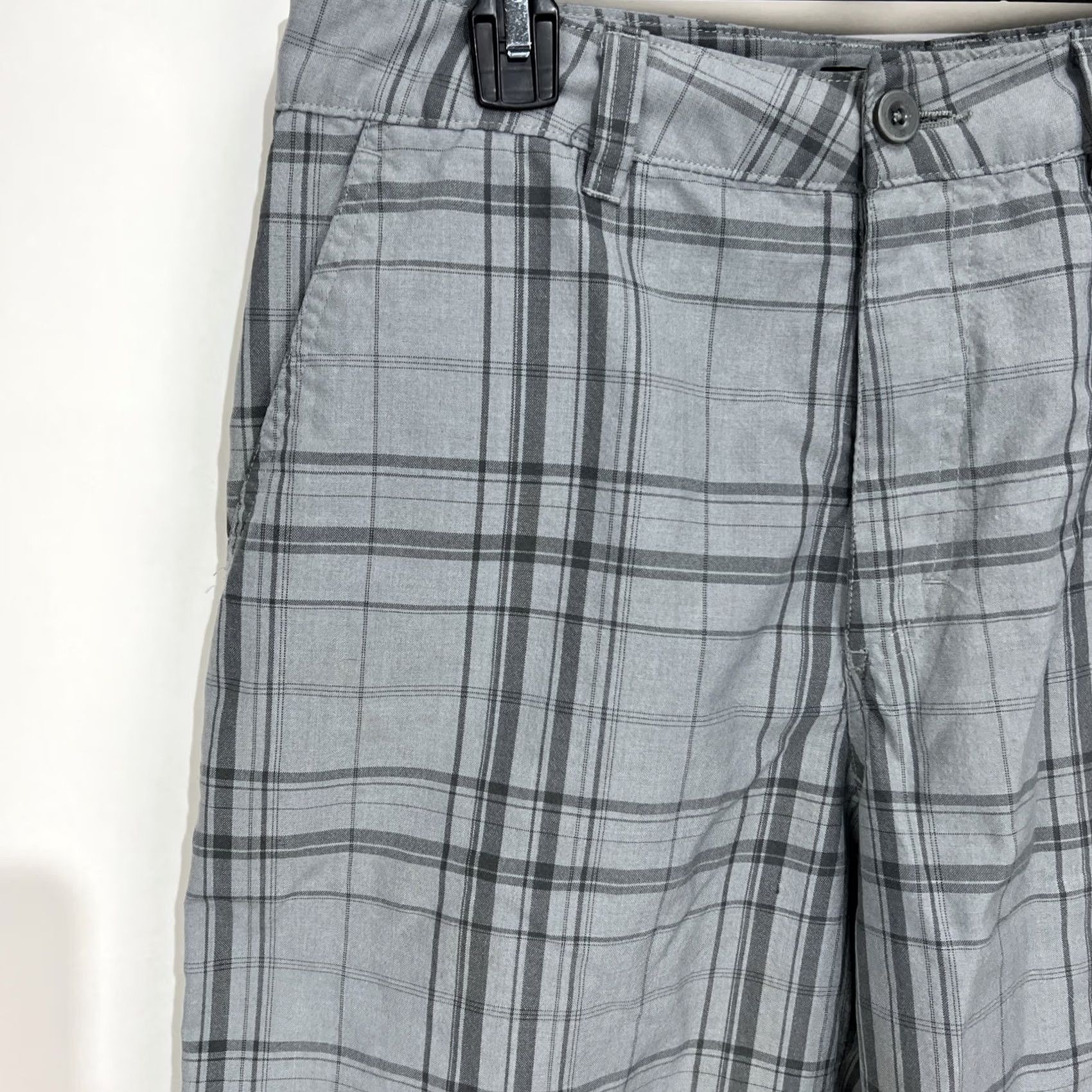 O'Neill O'Neill Mens First In Last Out Grey Black Plaid Shorts Sz 32 Casual Cargo Pockets Belt Loops Regular Rise 10-12 In Polyester/Viscose Summer Spring Men Size US 32 / EU 48 - 2 Thumbnail