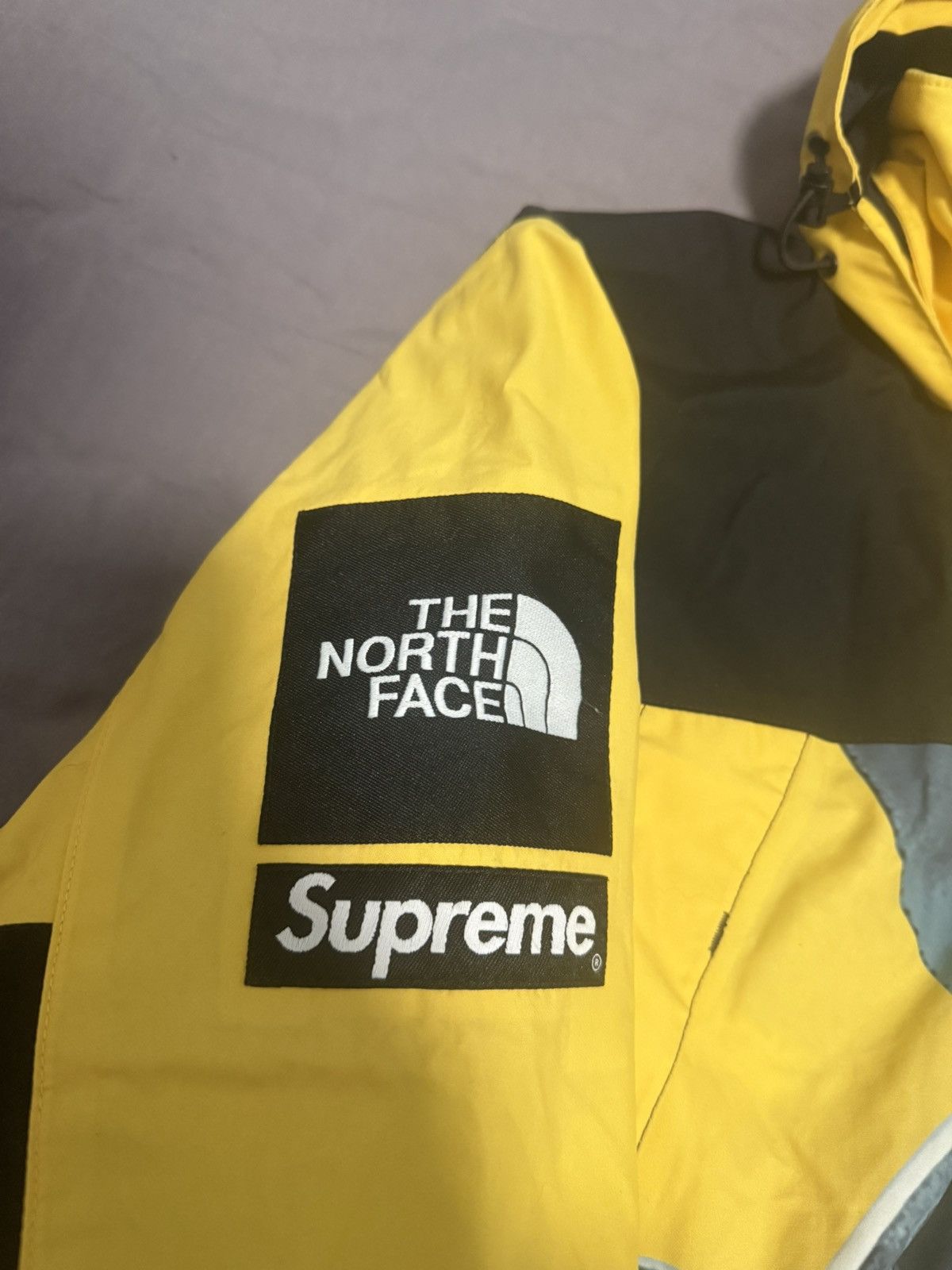 Supreme × The North Face Supreme tnf north face statue of liberty mountain jacket Size US M / EU 48-50 / 2 - 2 Thumbnail