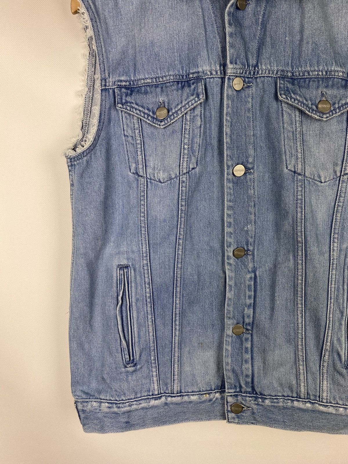 Carhartt Carhartt WIP W’ Trucker Denim Vest Jacket size S Size S / US 4 / IT 40 - 7 Thumbnail