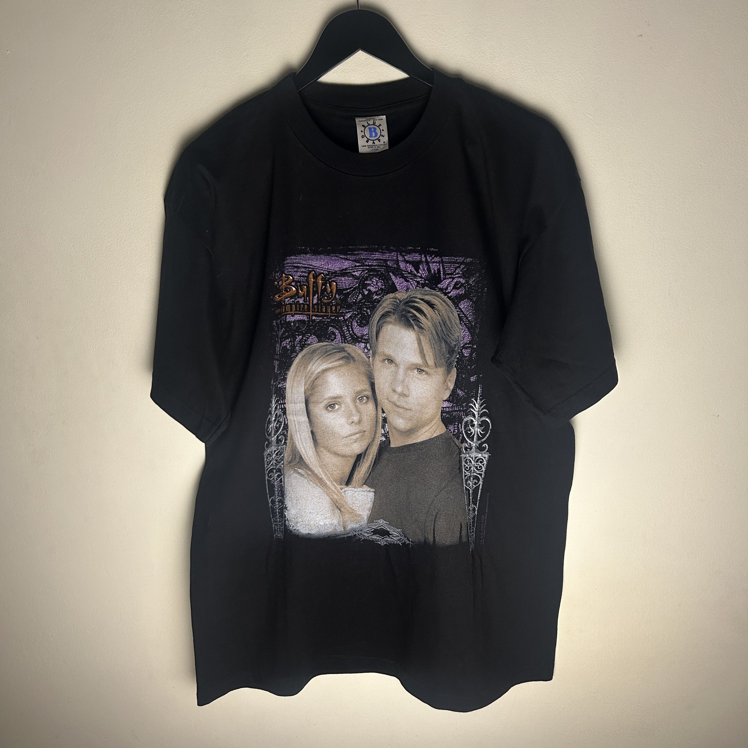 Vintage Vintage Buffy The Vampire 2000 Horror Movie T-shirt Size US L / EU 52-54 / 3 - 1 Thumbnail