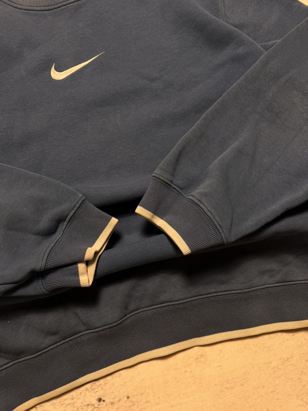 Nike × Vintage NIKE VINTAGE CENTER LOGO OVERSIZE BOXY SWEATSHIRT Size US XL / EU 56 / 4 - 4 Thumbnail
