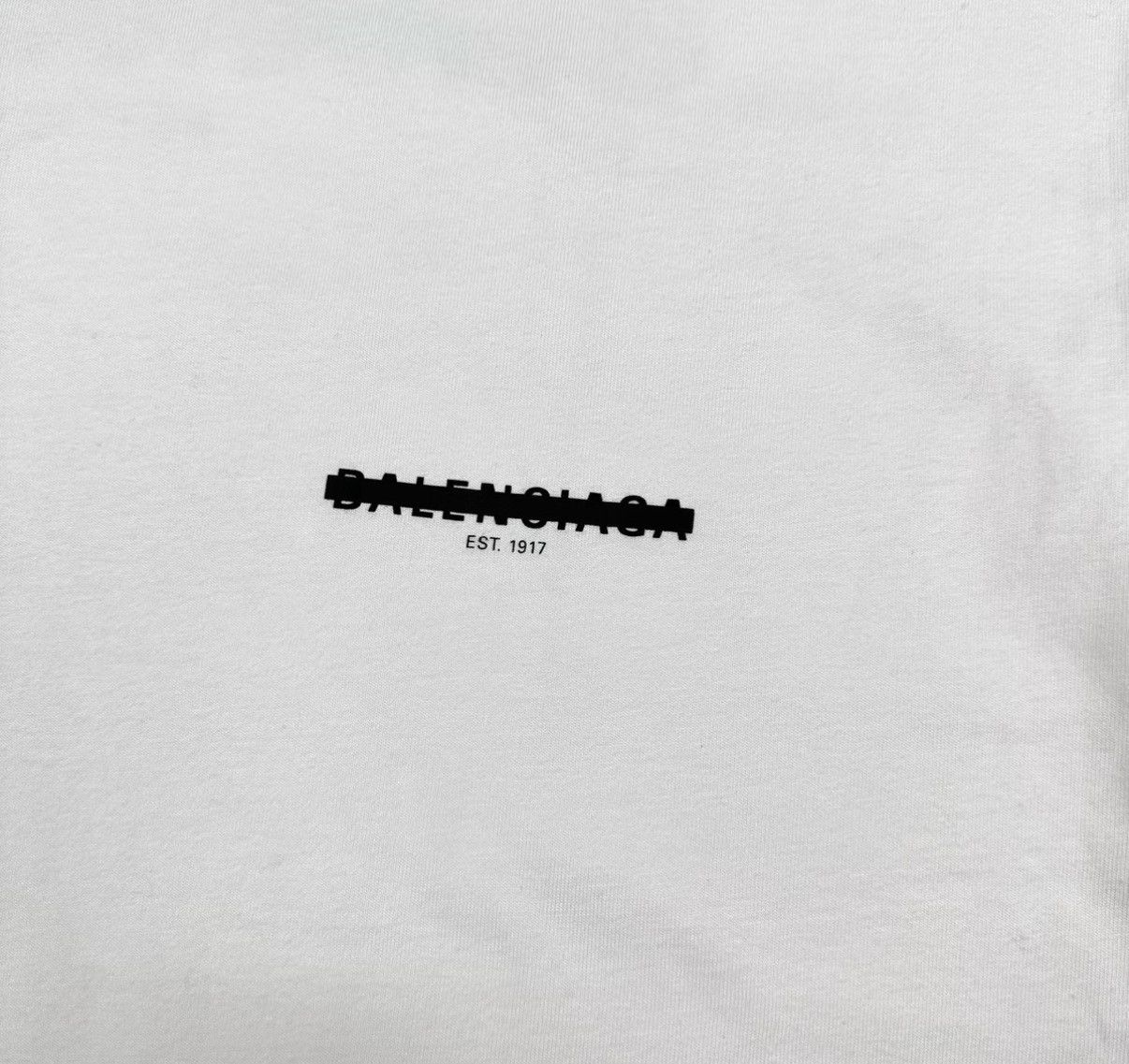 Balenciaga Balenciaga Logo Tape Short Sleeve T-shirt K12 Size US L / EU 52-54 / 3 - 4 Thumbnail