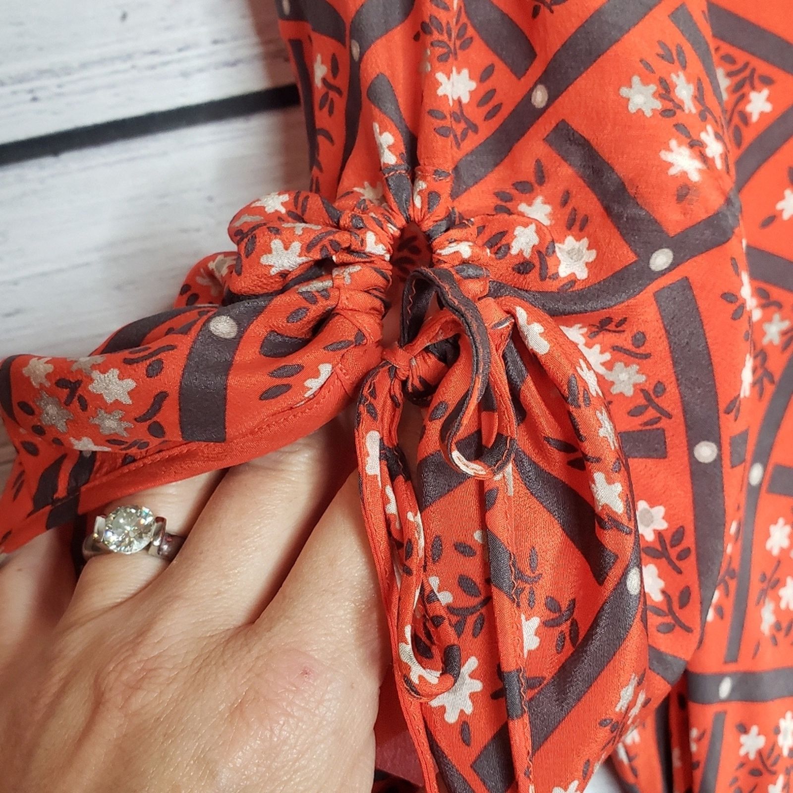 The Unbranded Brand EUC Anthropologie Moulinette Soeurs 100% silk button up sz 6 Size M / US 6-8 / IT 42-44 - 5 Thumbnail