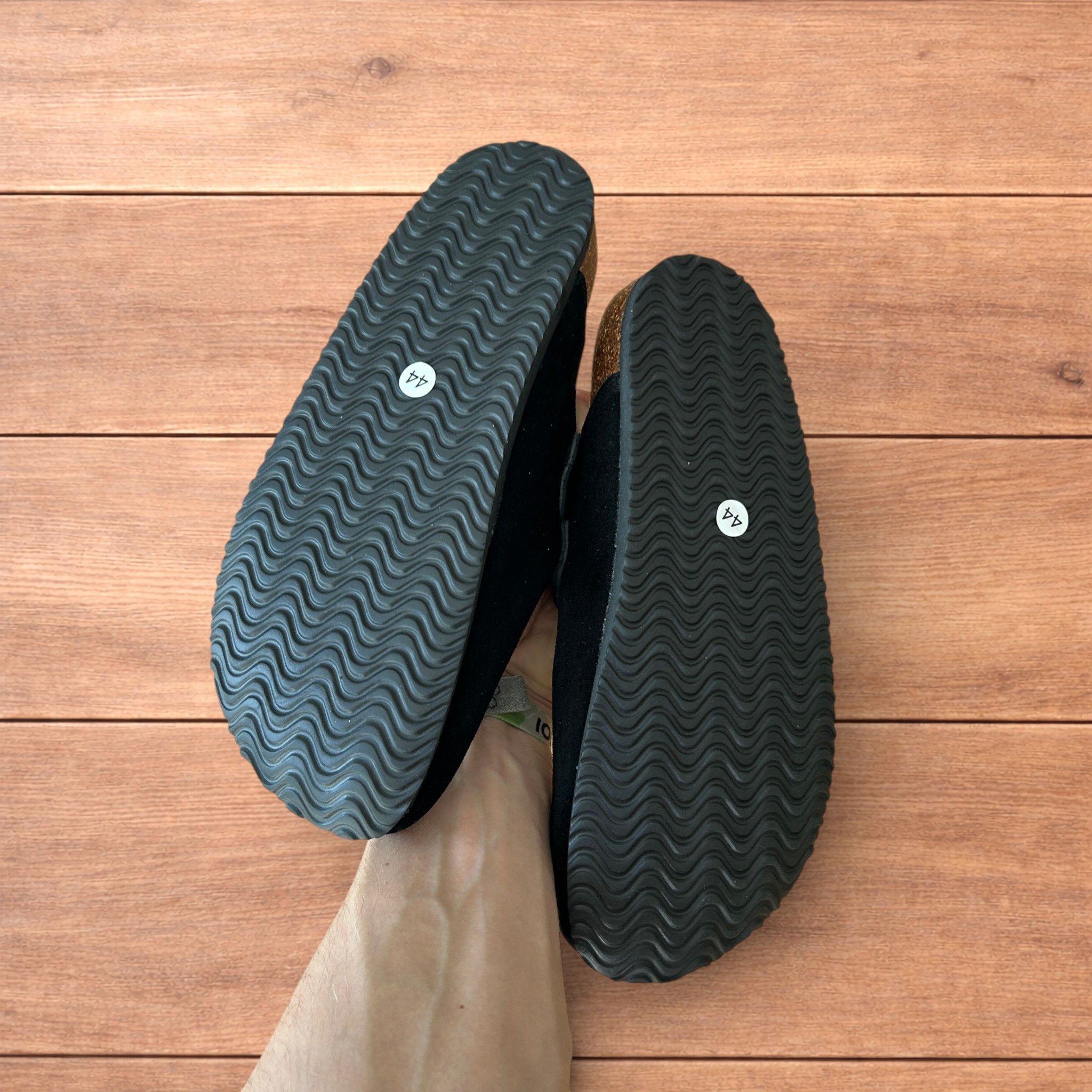Japanese Brand Lovely suede mules clogs shoes in black. Size US 11 / EU 44 - 8 Thumbnail